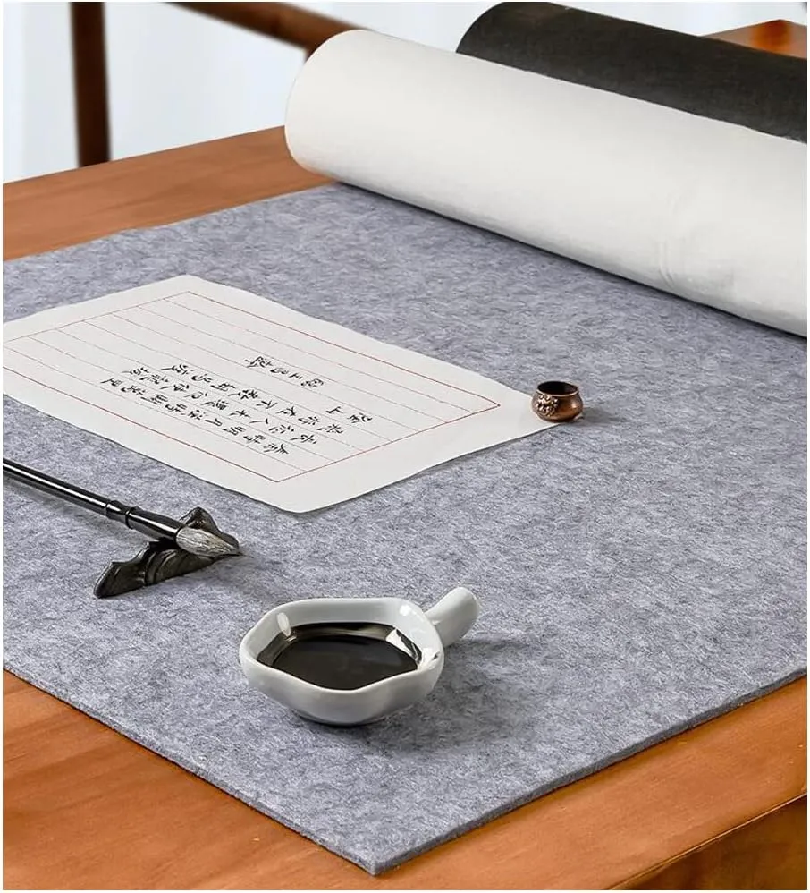 aufodara Felt Fabric 11.8 x 98.4 inch Craft Felt Fabric Roll, Felt 3mm Thick for Felt Table Mats DIY Arts & Crafts Patchwork Sewing Decorations (Grey Black)