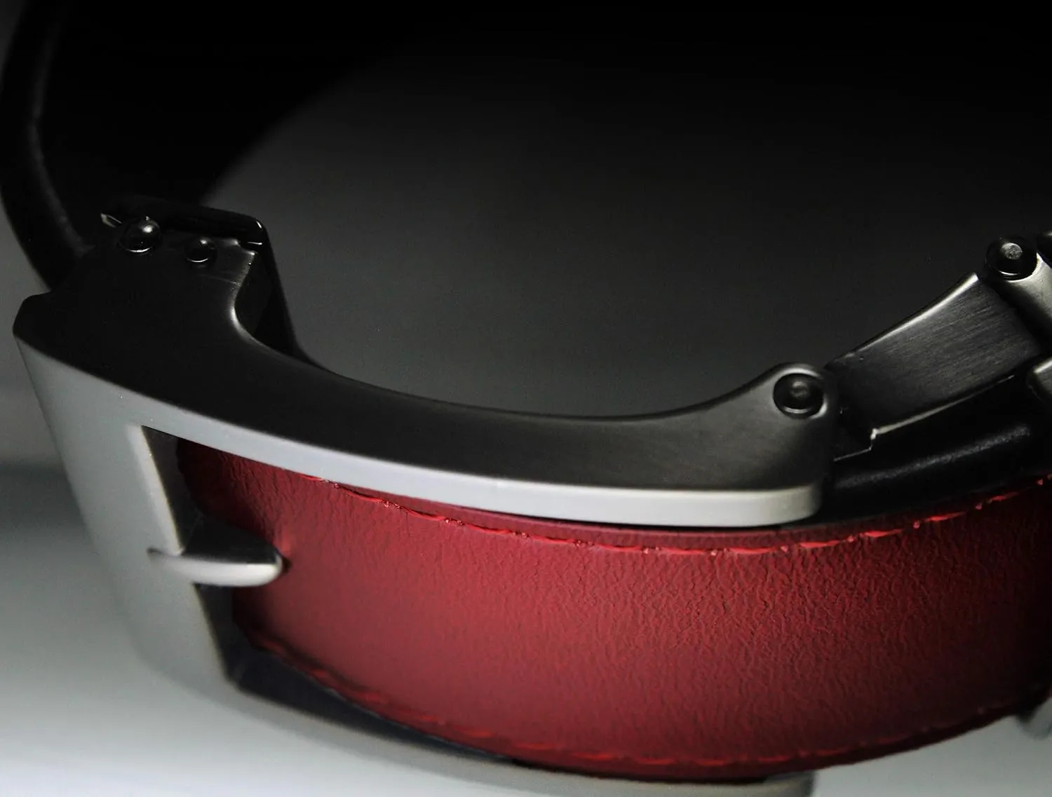 Aventus Men's Holeless Leather Ratchet Click Belt - Trim to Fit (Various Styles and Colors)