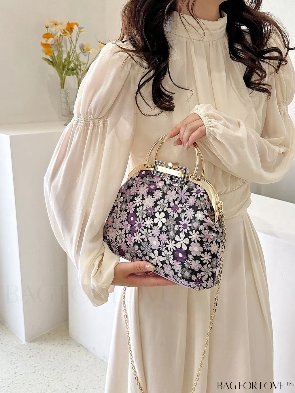 BagForLove - Chic Floral Print Clutch with Metal Chain: A Fashion Must-Have