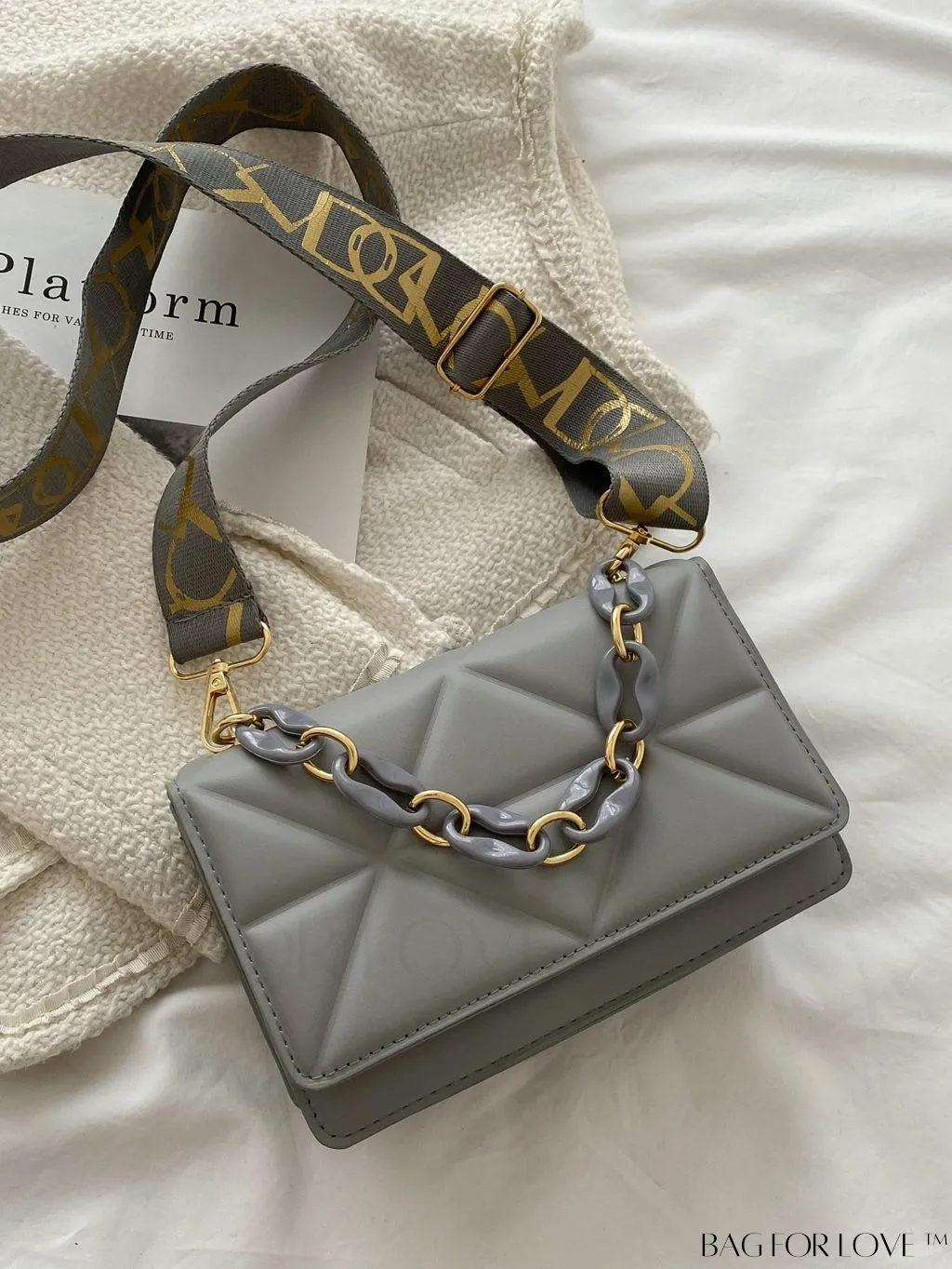 BagForLove - Compact Flap Chain Square Bag with Delicate Stitching