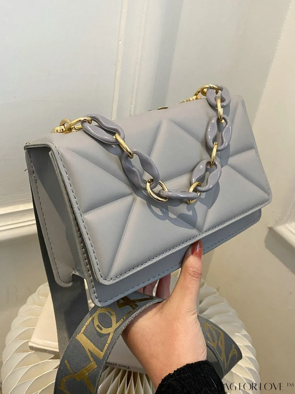 BagForLove - Compact Flap Chain Square Bag with Delicate Stitching
