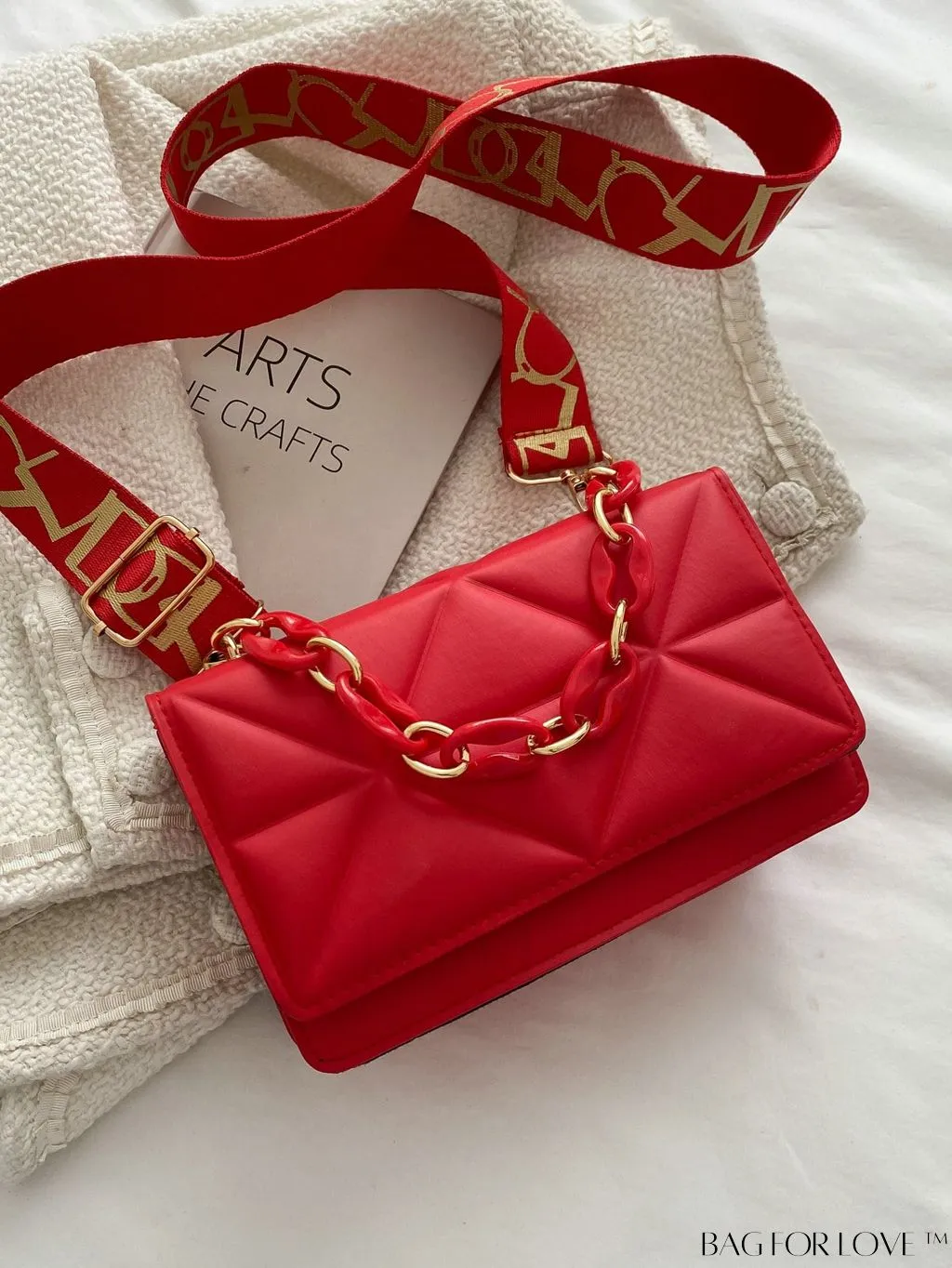 BagForLove - Compact Flap Chain Square Bag with Delicate Stitching