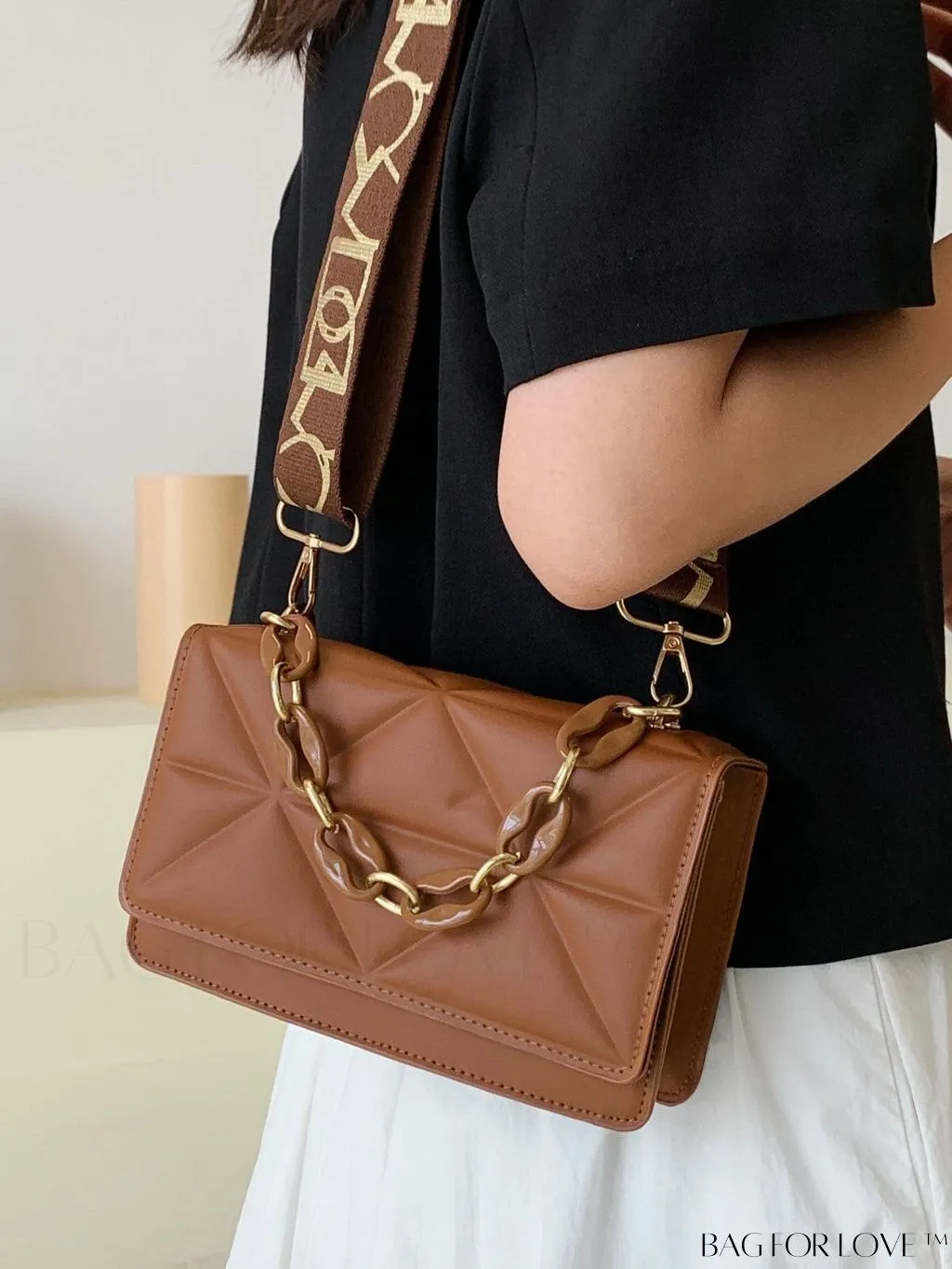 BagForLove - Compact Flap Chain Square Bag with Delicate Stitching