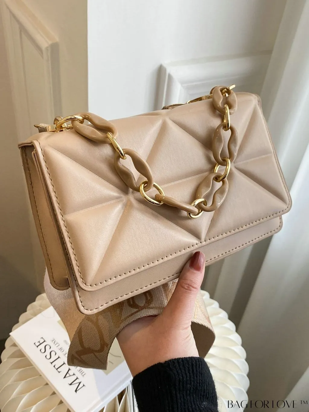 BagForLove - Compact Flap Chain Square Bag with Delicate Stitching