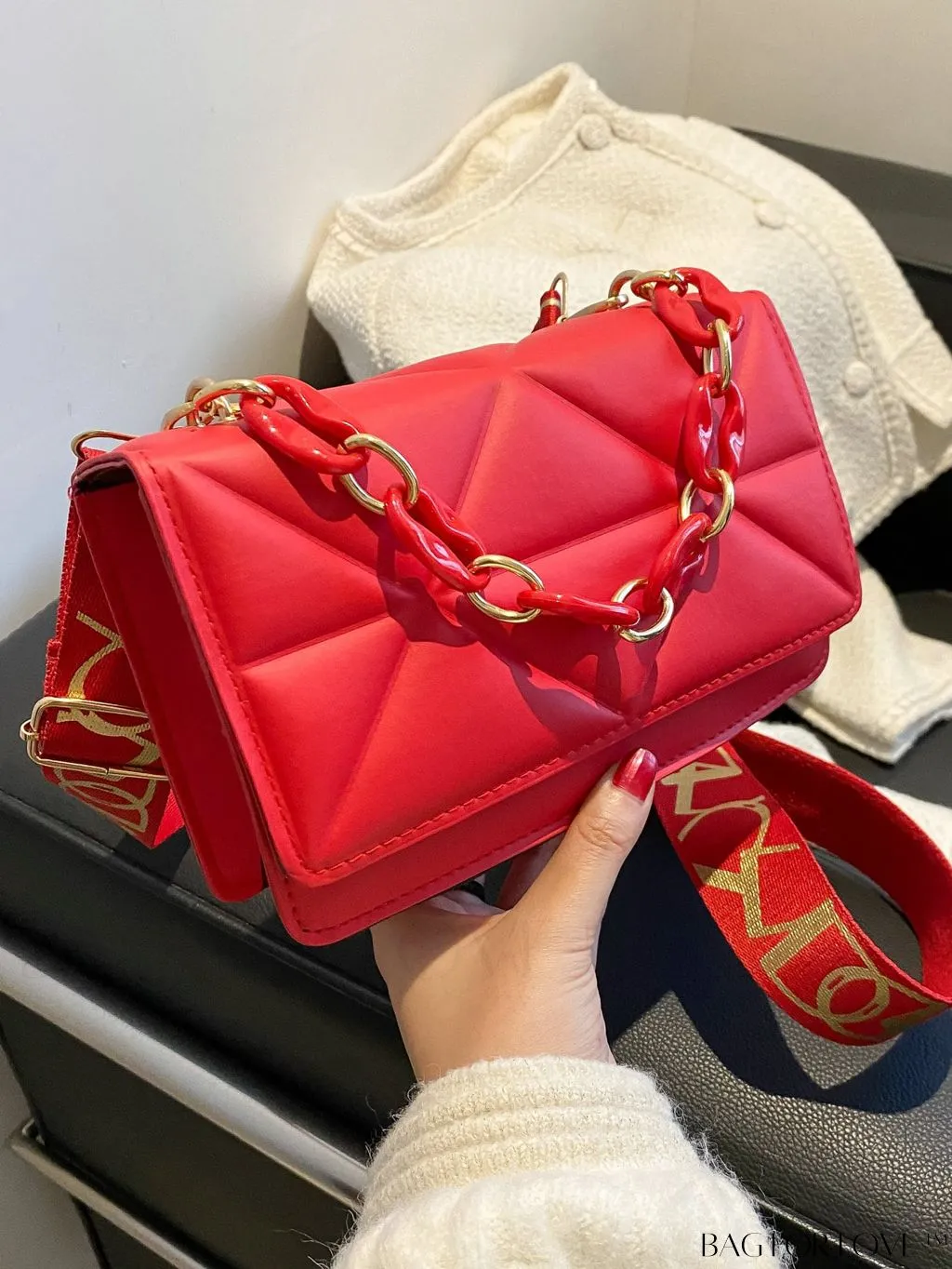 BagForLove - Compact Flap Chain Square Bag with Delicate Stitching