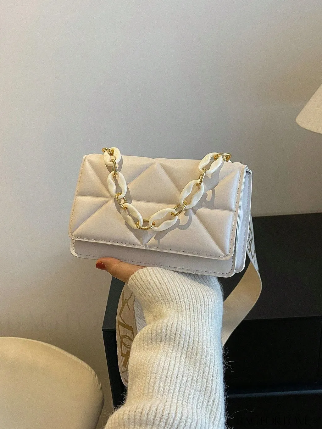 BagForLove - Compact Flap Chain Square Bag with Delicate Stitching