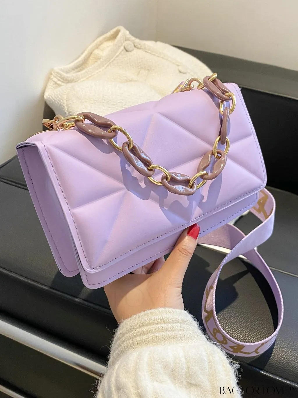 BagForLove - Compact Flap Chain Square Bag with Delicate Stitching