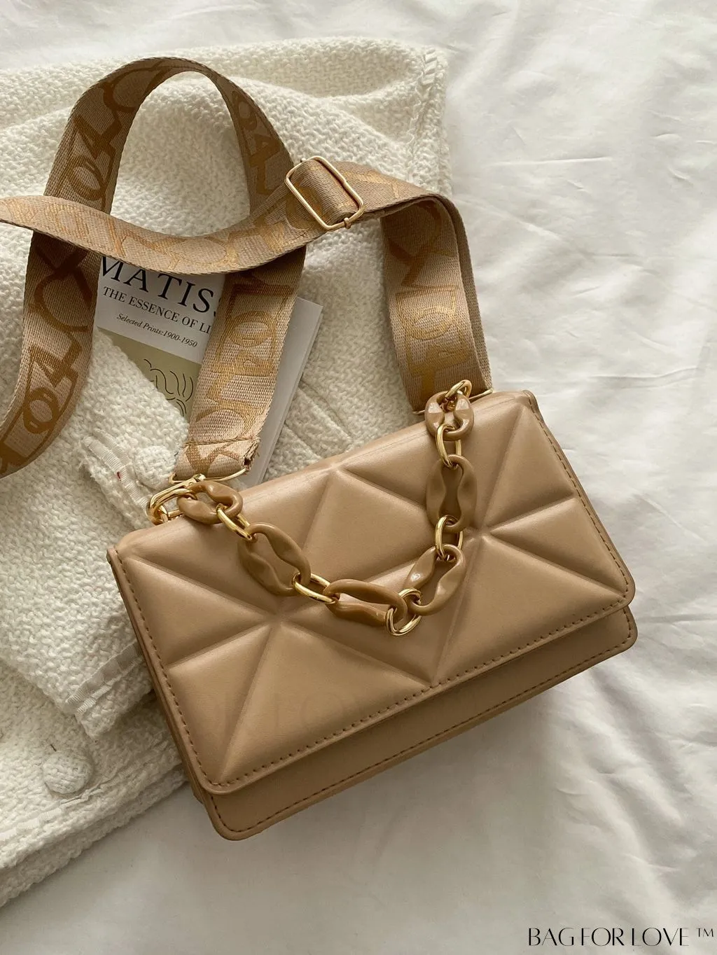 BagForLove - Compact Flap Chain Square Bag with Delicate Stitching