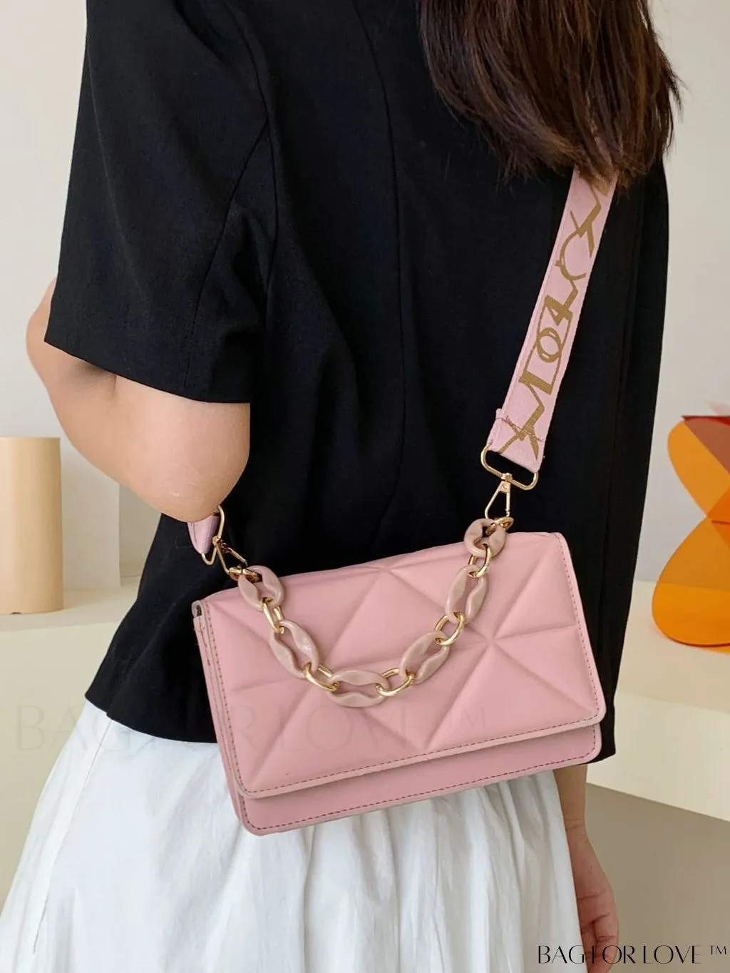 BagForLove - Compact Flap Chain Square Bag with Delicate Stitching