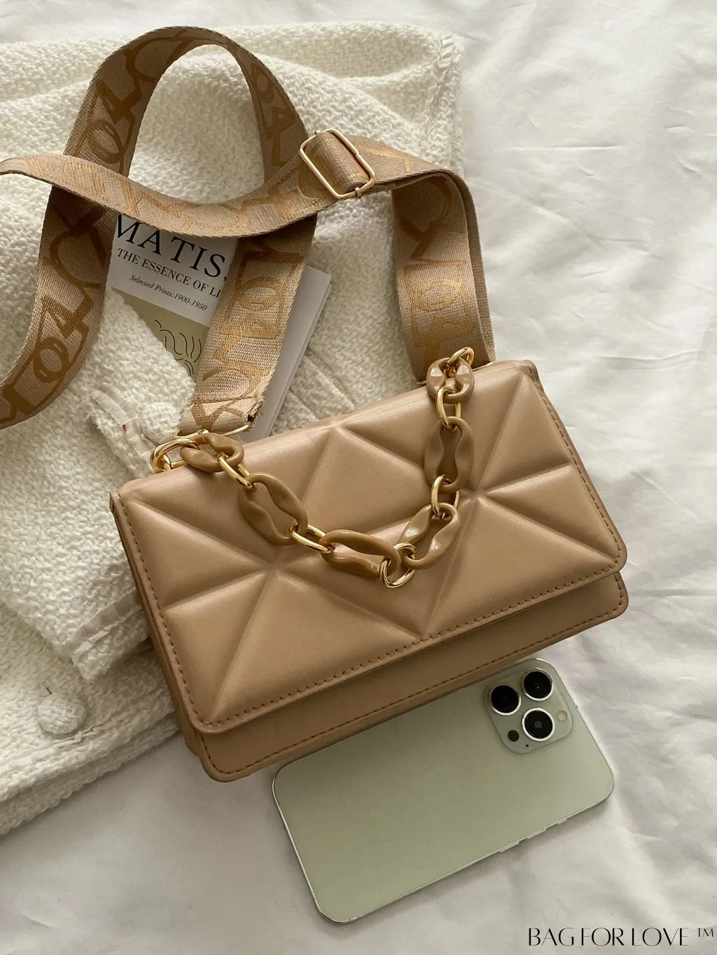 BagForLove - Compact Flap Chain Square Bag with Delicate Stitching