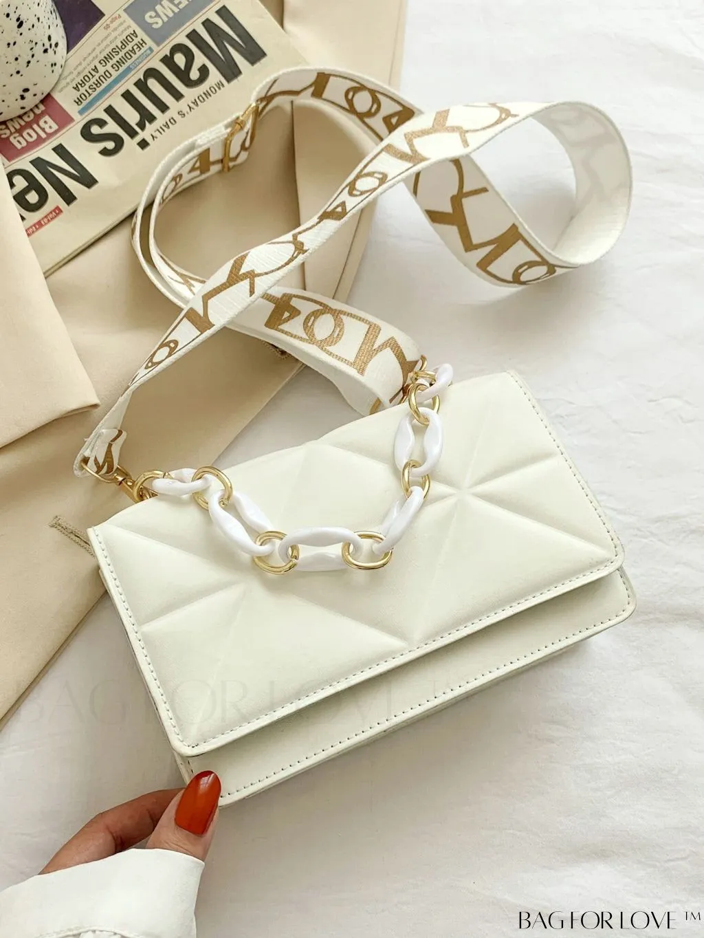 BagForLove - Compact Flap Chain Square Bag with Delicate Stitching