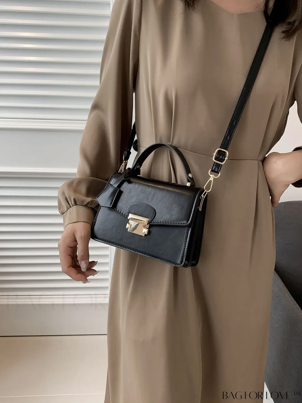 BagForLove - Compact PU Handheld Square Bag - Minimalist Design, Solid Color