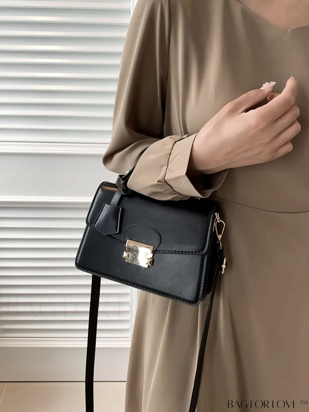 BagForLove - Compact PU Handheld Square Bag - Minimalist Design, Solid Color