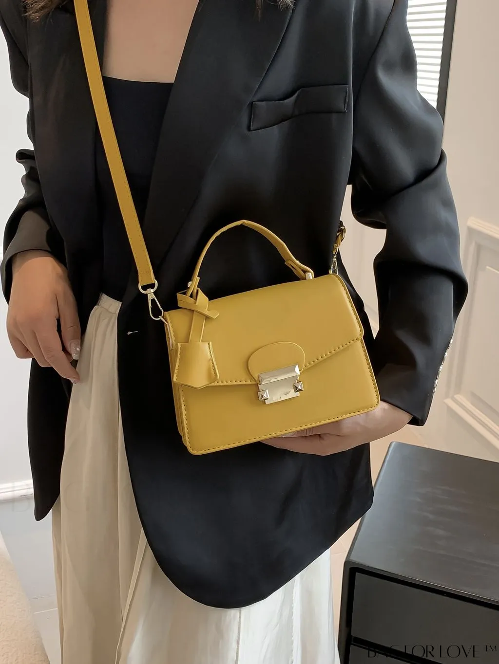 BagForLove - Compact PU Handheld Square Bag - Minimalist Design, Solid Color