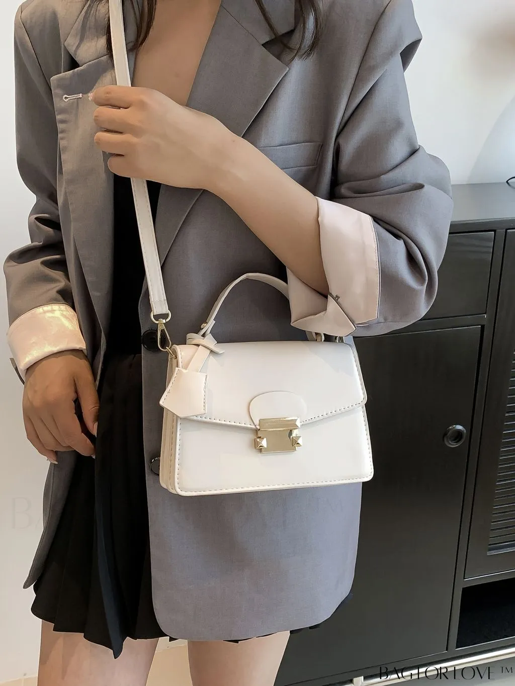BagForLove - Compact Pu Handheld Square Bag - Sleek Design, Solid Color Finish