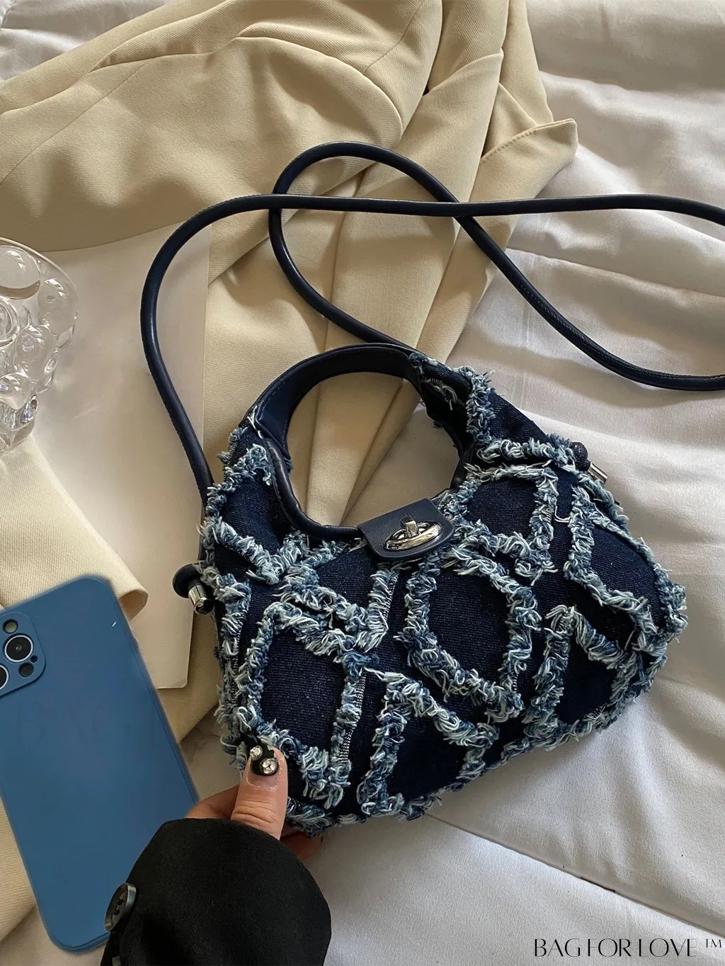 BagForLove - Premium Mini Straw Bag with Twist Lock Top Handle and Contrast Binding