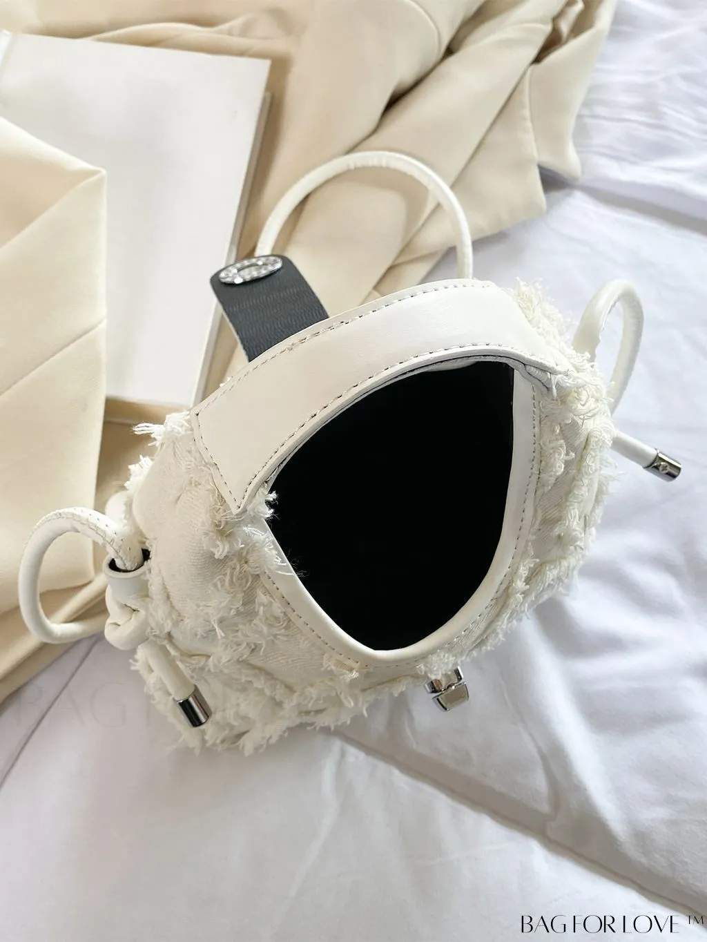 BagForLove - Premium Mini Straw Bag with Twist Lock Top Handle and Contrast Binding