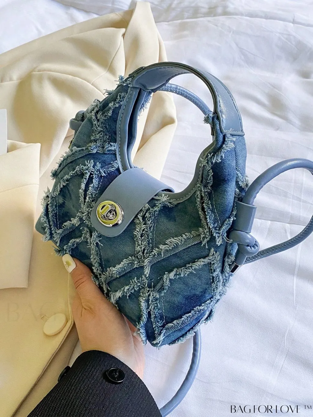 BagForLove - Premium Mini Straw Bag with Twist Lock Top Handle and Contrast Binding