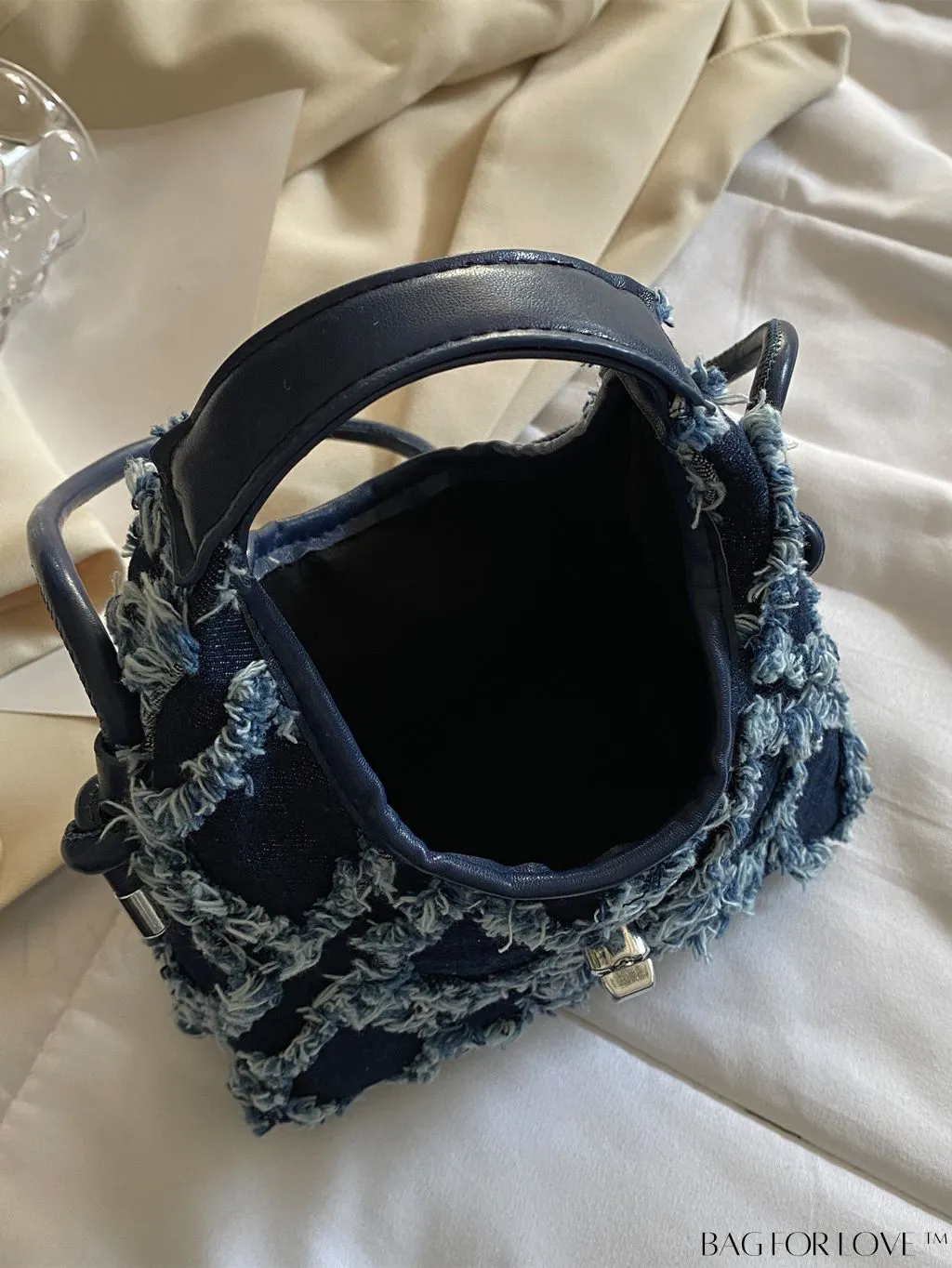 BagForLove - Premium Mini Straw Bag with Twist Lock Top Handle and Contrast Binding