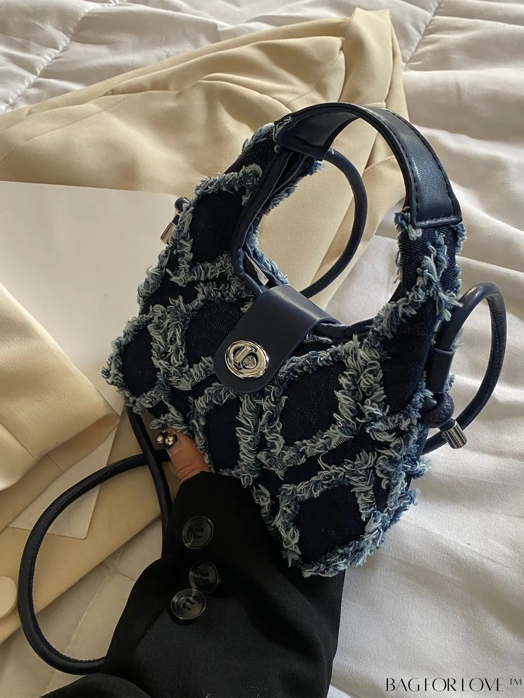 BagForLove - Premium Mini Straw Bag with Twist Lock Top Handle and Contrast Binding