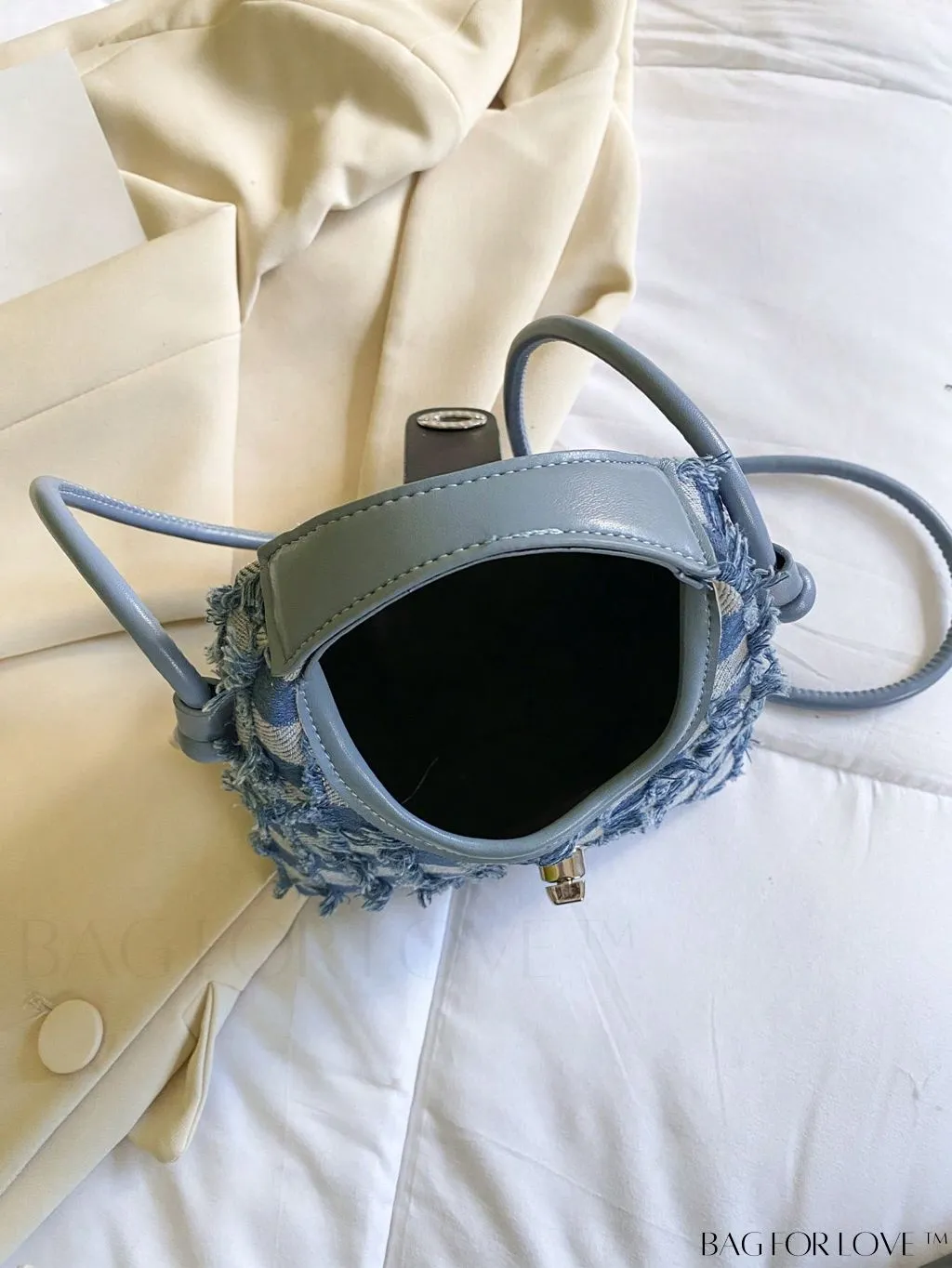 BagForLove - Premium Mini Straw Bag with Twist Lock Top Handle and Contrast Binding