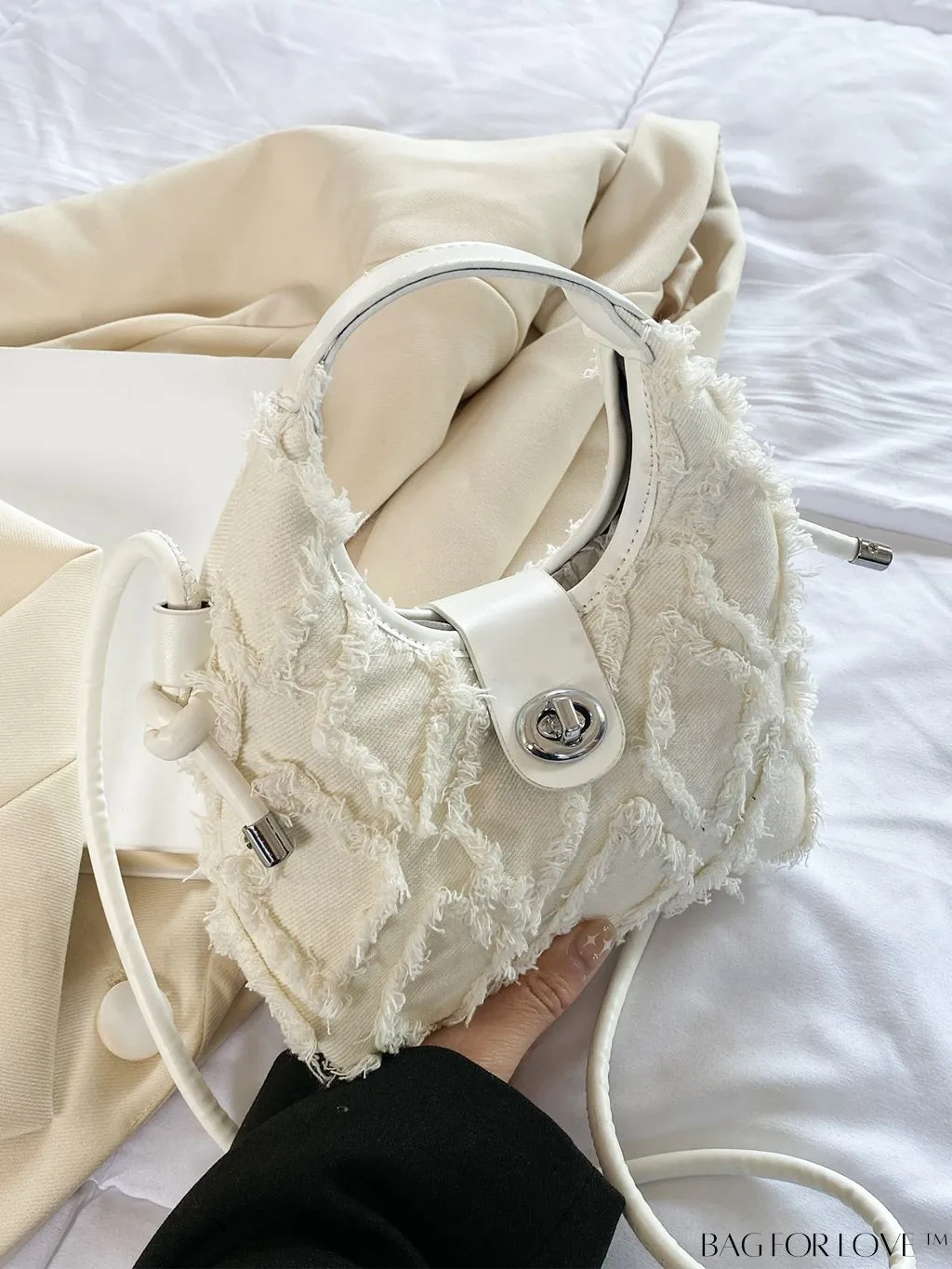 BagForLove - Premium Mini Straw Bag with Twist Lock Top Handle and Contrast Binding