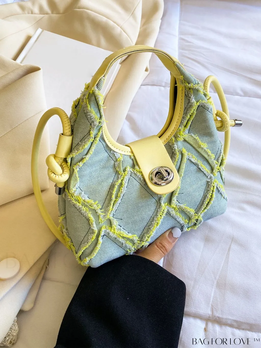 BagForLove - Premium Mini Straw Bag with Twist Lock Top Handle and Contrast Binding