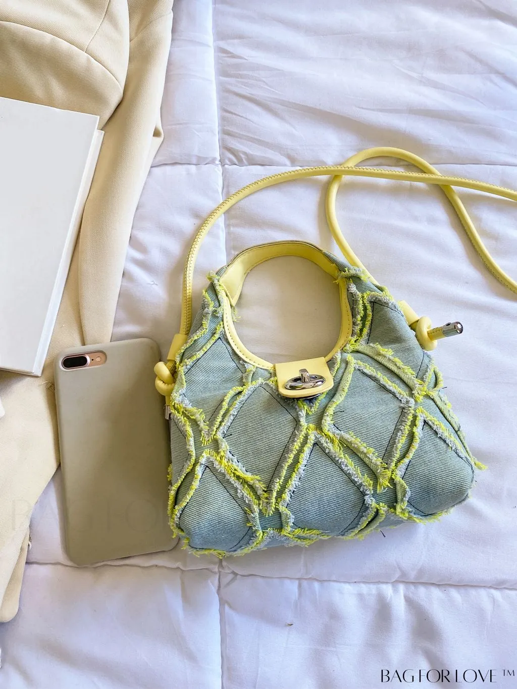 BagForLove - Premium Mini Straw Bag with Twist Lock Top Handle and Contrast Binding