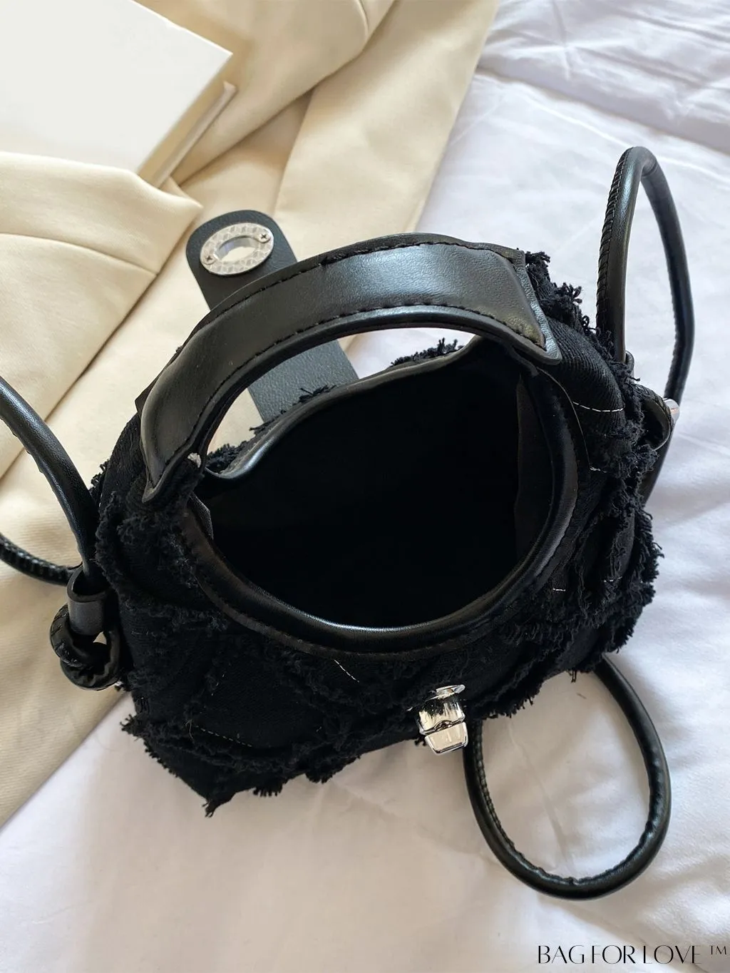 BagForLove - Premium Mini Straw Bag with Twist Lock Top Handle and Contrast Binding