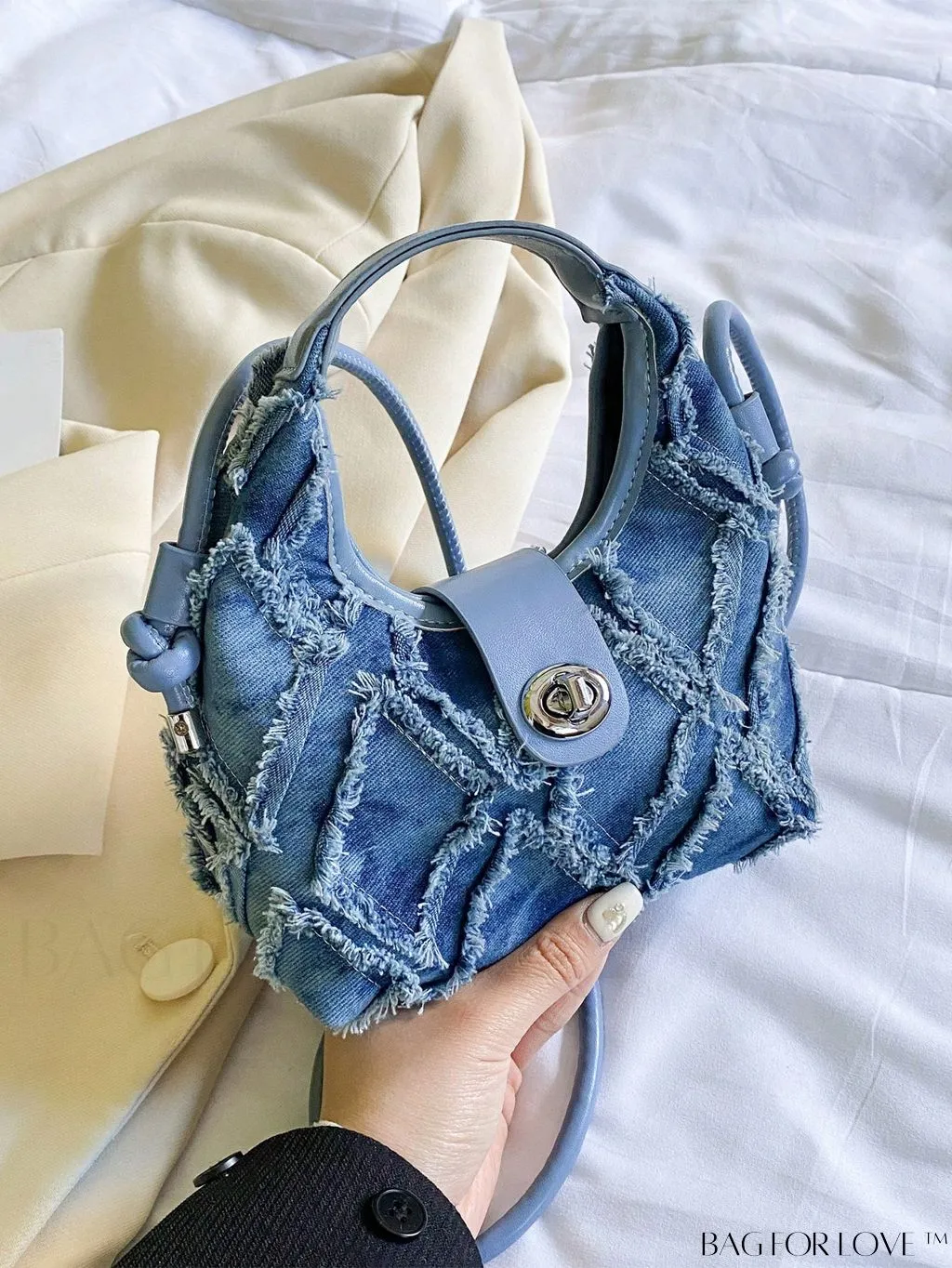 BagForLove - Premium Mini Straw Bag with Twist Lock Top Handle and Contrast Binding