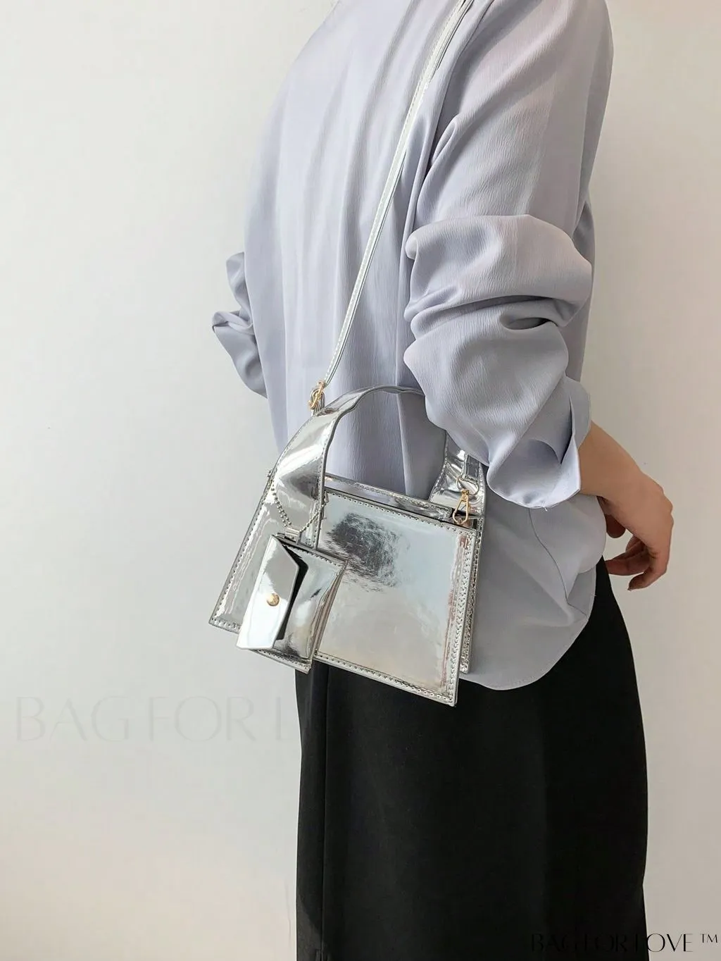 BagForLove - Sleek Square Bag with Integrated Coin Purse: A Modern Minimalist Accessory