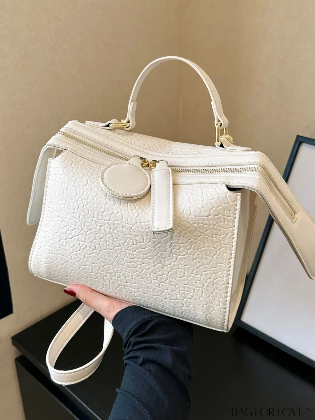 BagForLove - Stylish White Litchi Pattern Crossbody Bag - All-match Womens Fashion Handbag