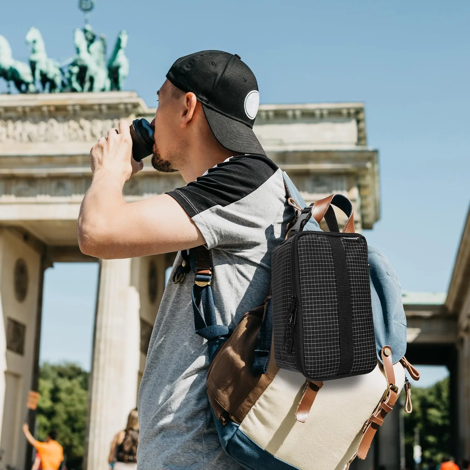 Cerbonny Small Lunch Box,Freezable Lunch Bag for Adults & Kids,Small Lunch Box for Men,Mini Cooler Bag with Buckle Handle,Insulated Cooler Bag for Work School Travel(Black Check)
