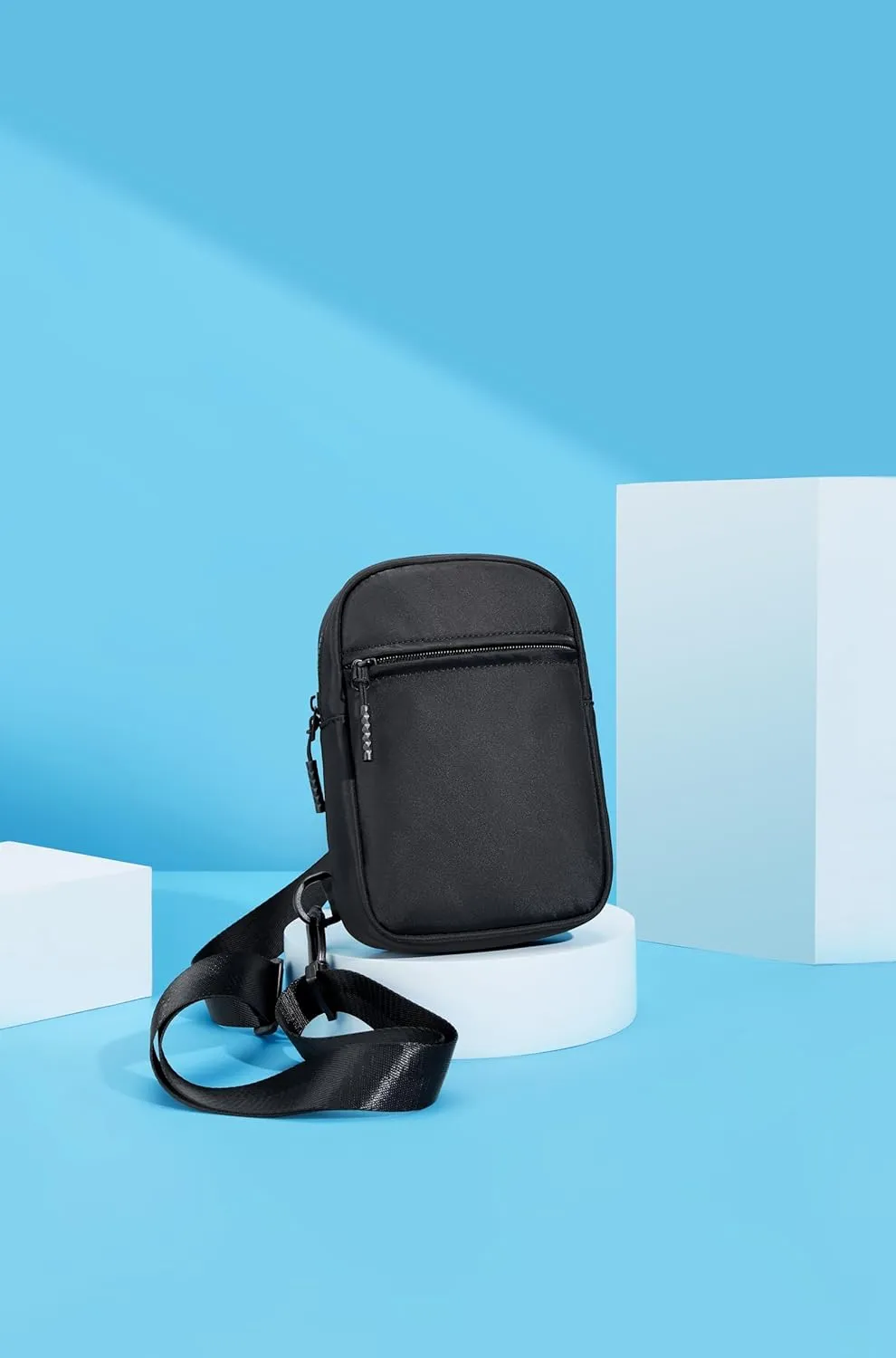 CHOLISS Small Sling Bag for Women and Men, Crossbody Bags Trendy Fanny Packs Chest Bag with Extended Strap