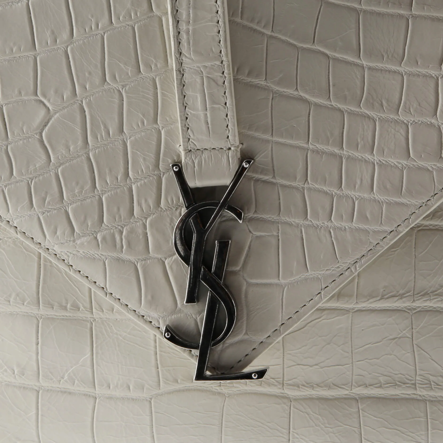 Classic Monogram College Bag Crocodile Embossed Leather Medium