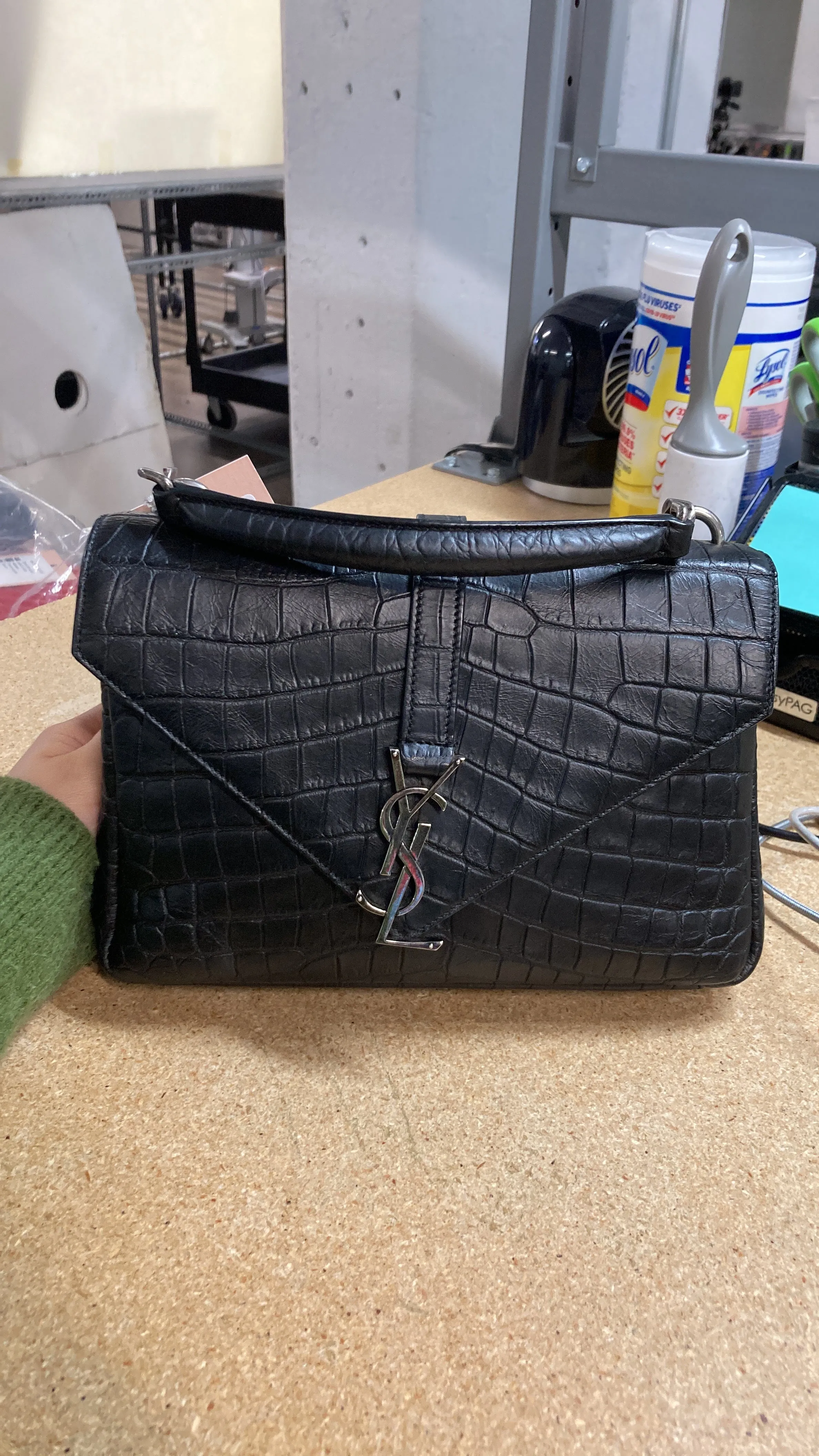 Classic Monogram College Bag Crocodile Embossed Leather Medium