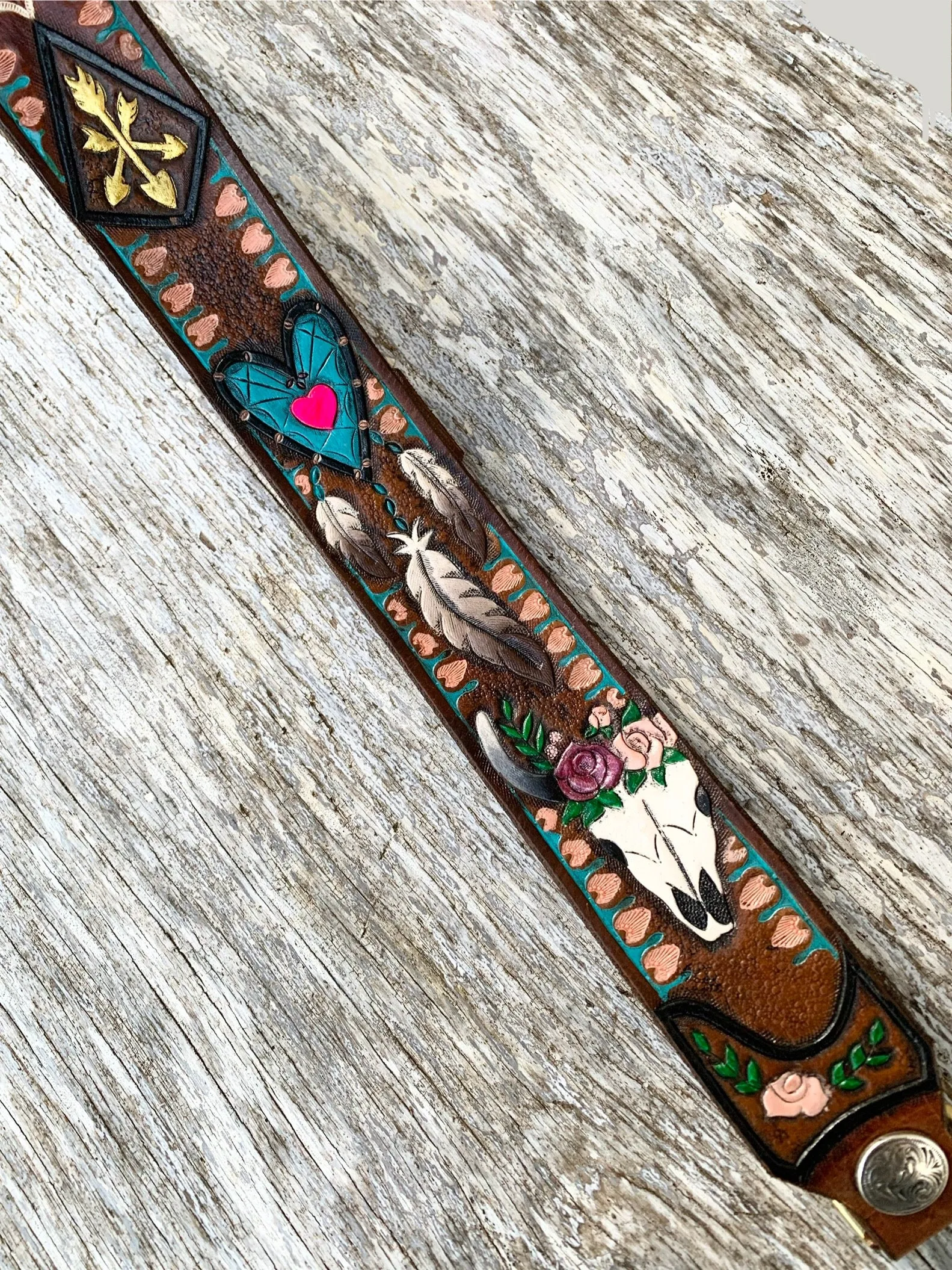Cowskull and flowers dreamcatcher with feathers handbag strap
