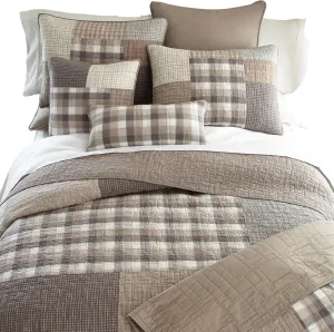 Donna Sharp Full/Queen Quilt - Smoky Square Cotton Pieced Patchwork Contemporary Quilt with Patchwork Pattern - Fits Queen Size and Full Size Beds - Machine Washable