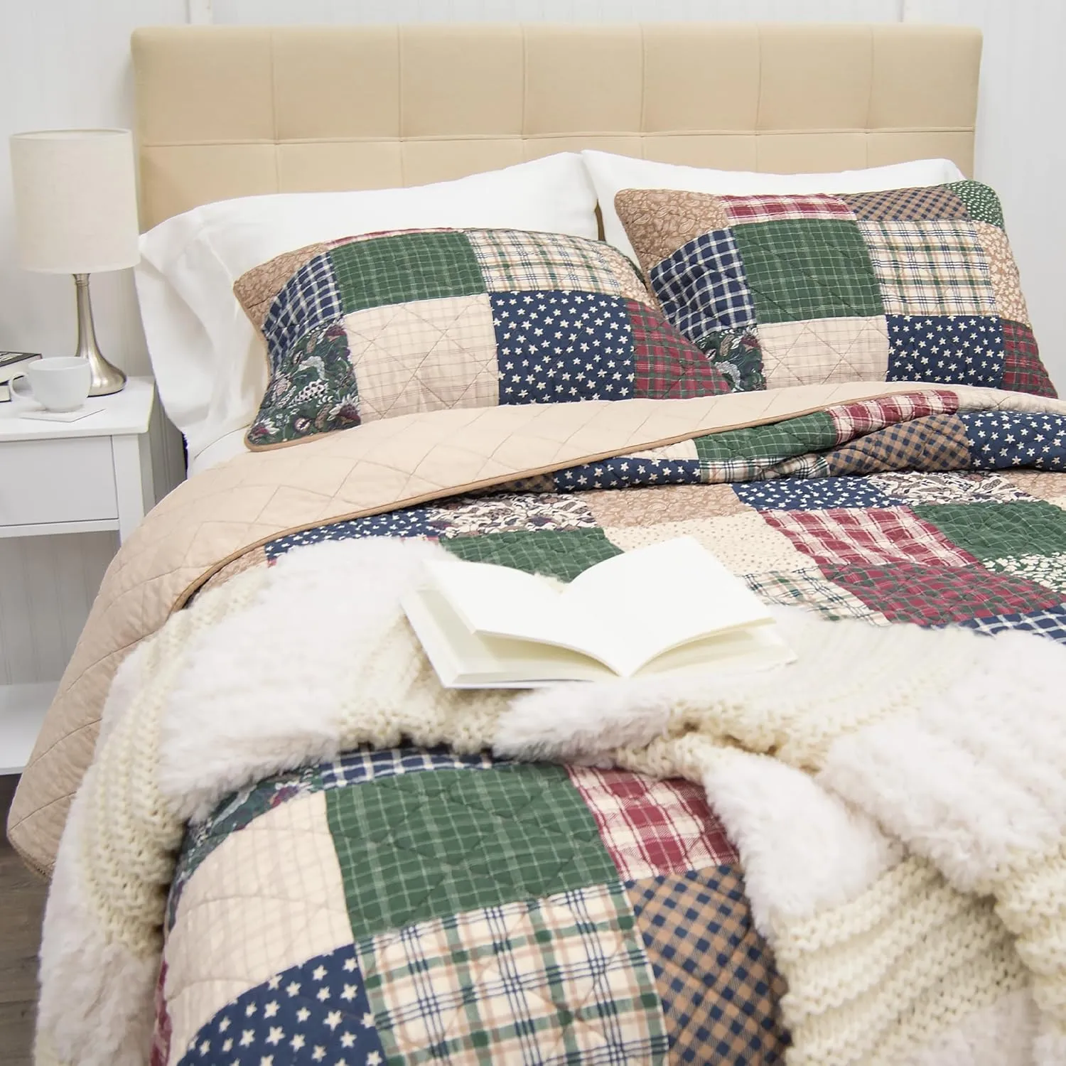 Donna Sharp Rustic Paisley Pieced Patchwork Cotton Quilted Bedding Set - 3-Piece Queen Size Quilt Set - Includes 1 Quilt and 2 Pillow Shams - Machine Washable - Perfect for Rustic Decor