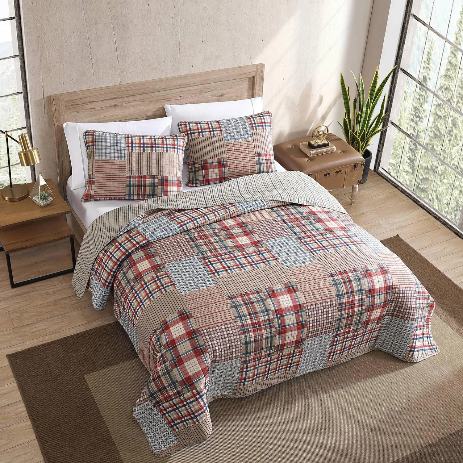Eddie Bauer - Queen Quilt Set, Reversible Cotton Bedding with Matching Shams, Lightweight Home Decor for All Seasons (Hawthorne Brown, Queen)