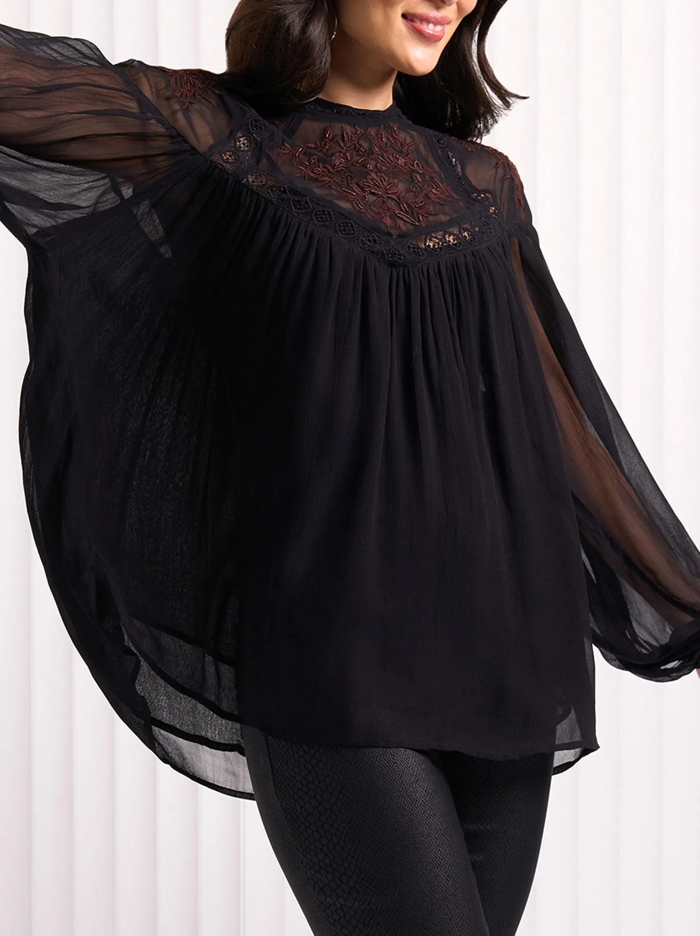 FOIL BEAD FANCY TOP