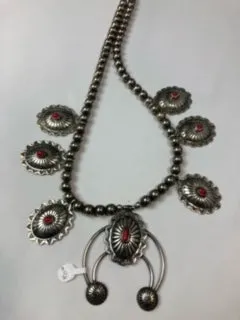 Jewelry. Coral and Silver Necklace