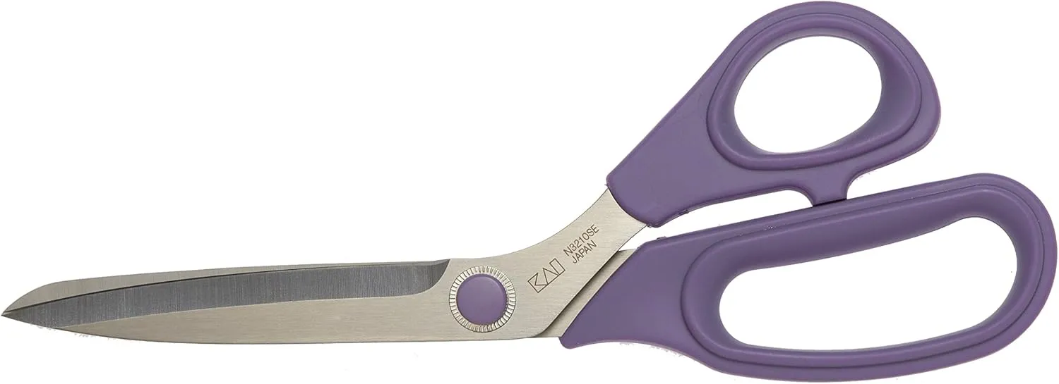 Kai 3210 8 1/4 Inch Serrated Blade Patchwork Scissor