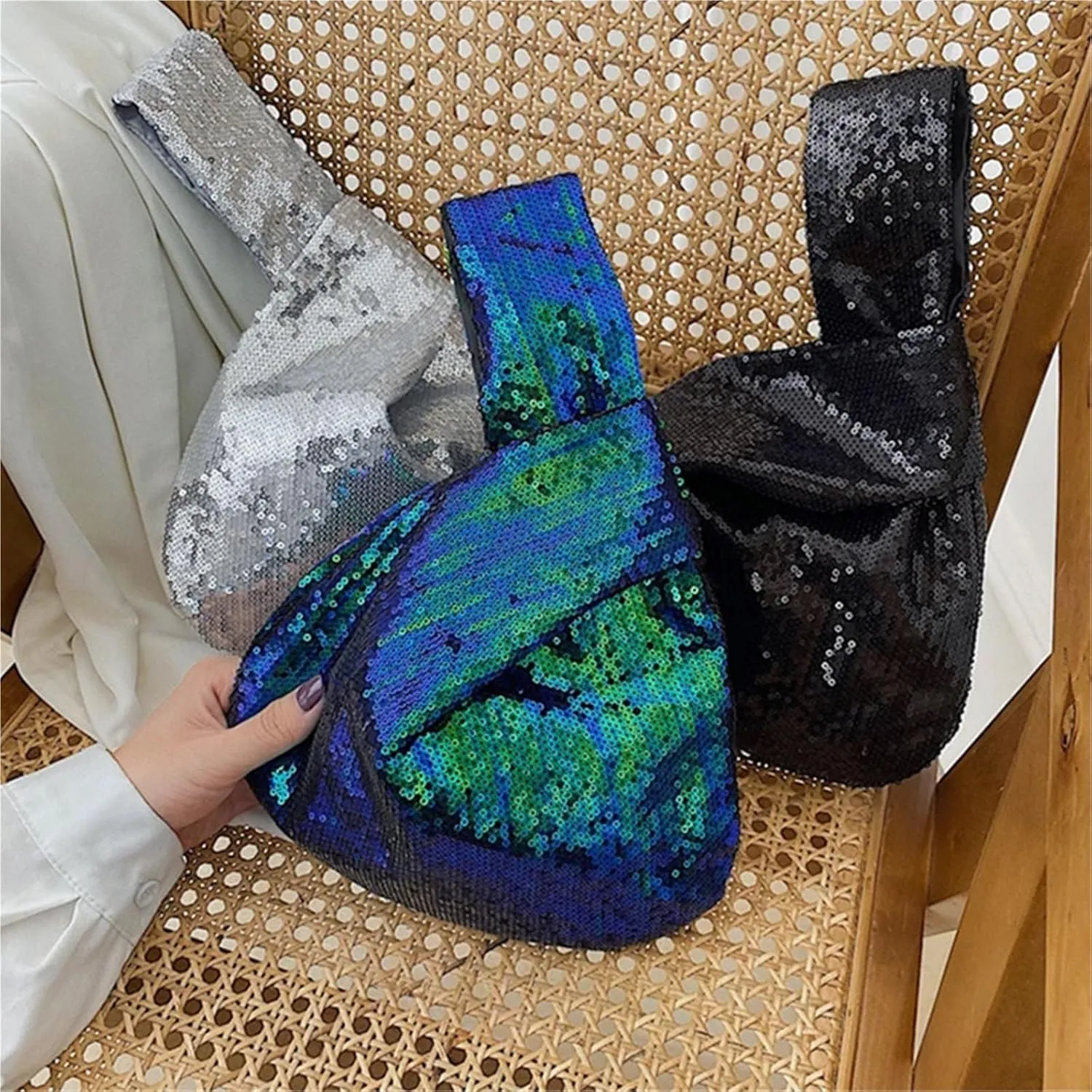 Knot Wrist Bag Portable Women's Knot Wrist Bag Reversible Sequin Glitter Shopping Handbag Mobile Phone Key Storage Tote Bags