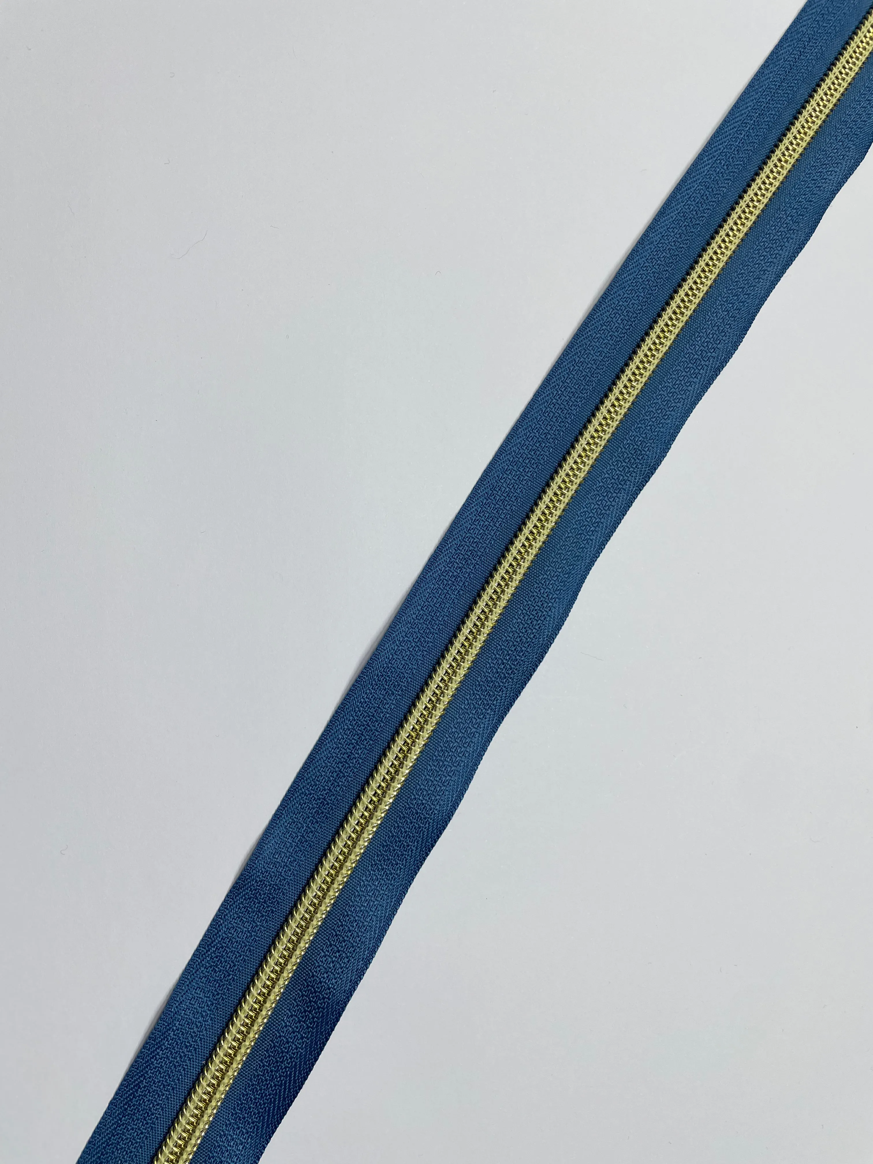 No5 Gold Teeth Nylon Zips Sold in Packs of 1 1/2 metre lengths