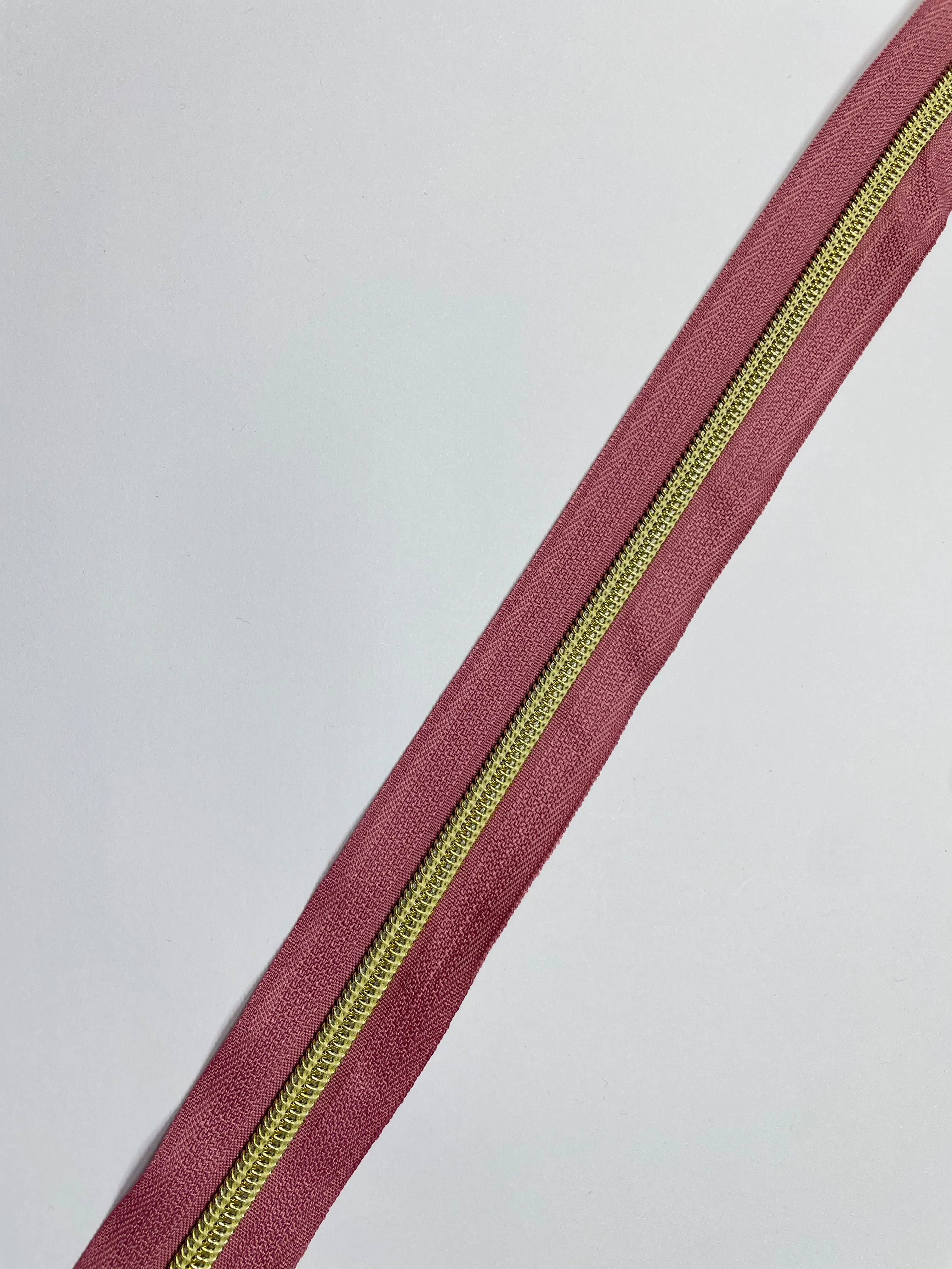 No5 Gold Teeth Nylon Zips Sold in Packs of 1 1/2 metre lengths