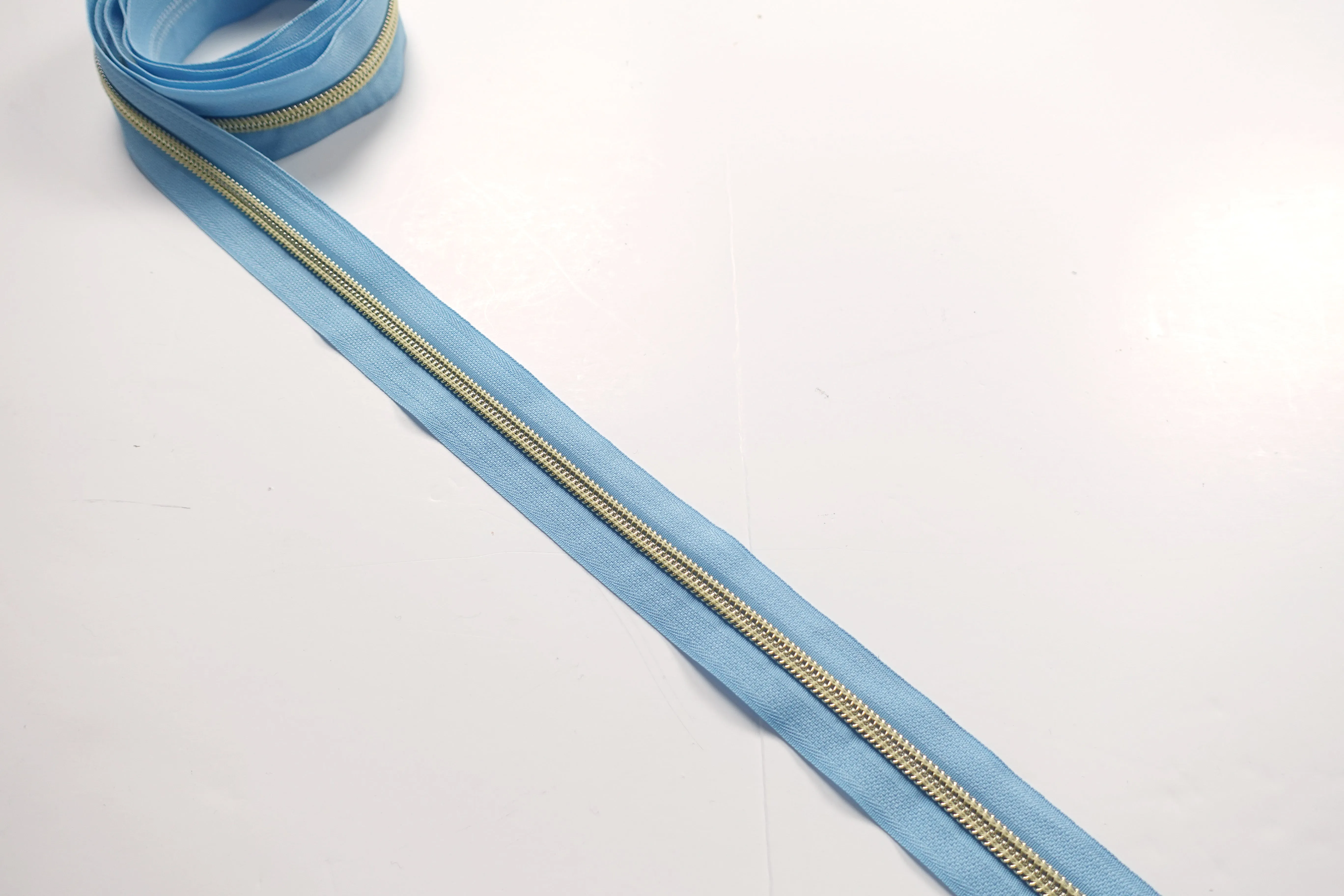 No5 Gold Teeth Nylon Zips Sold in Packs of 1 1/2 metre lengths