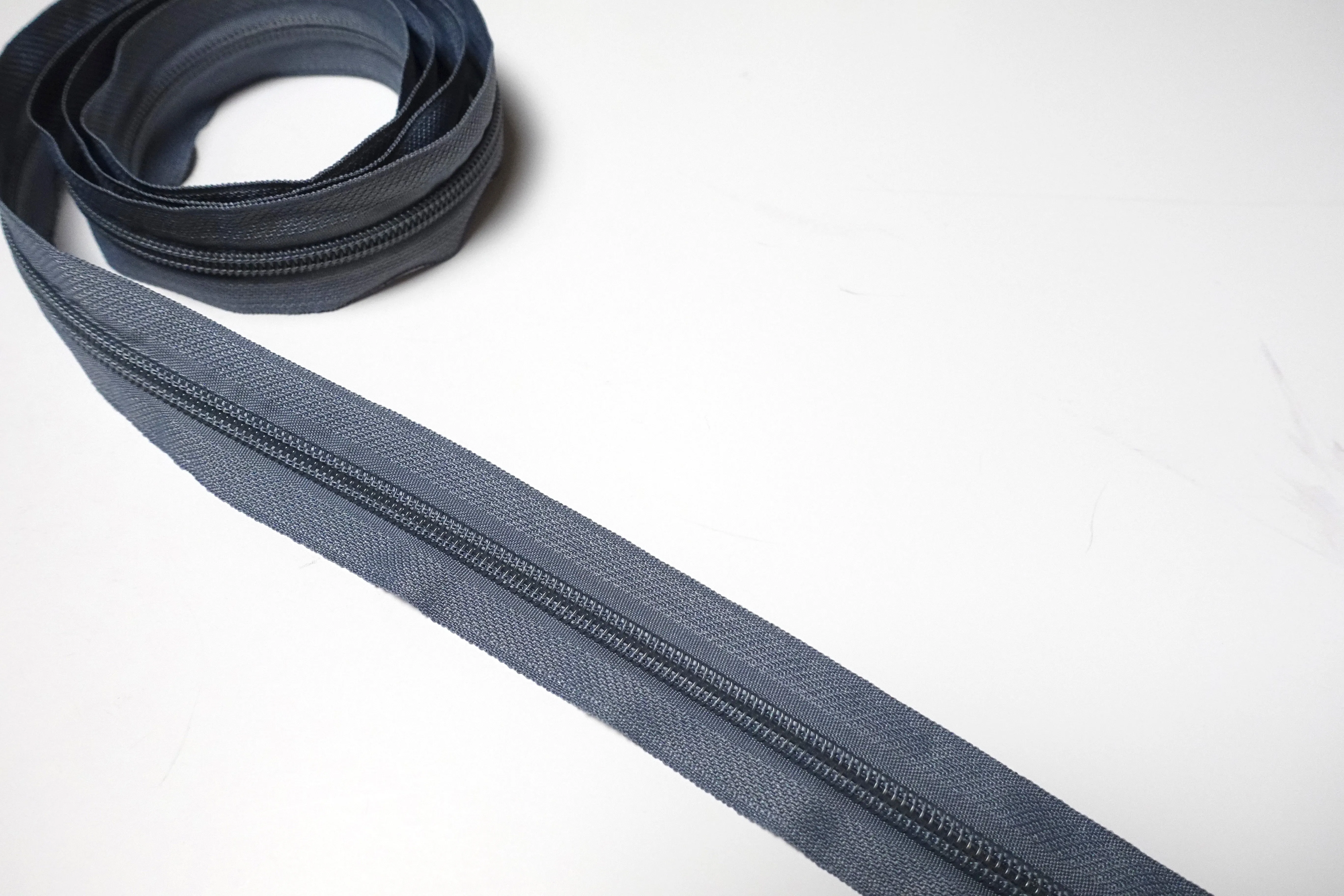 No5 Solid Coloured Nylon Zips Sold in Packs of 1 1/2 metre Lengths