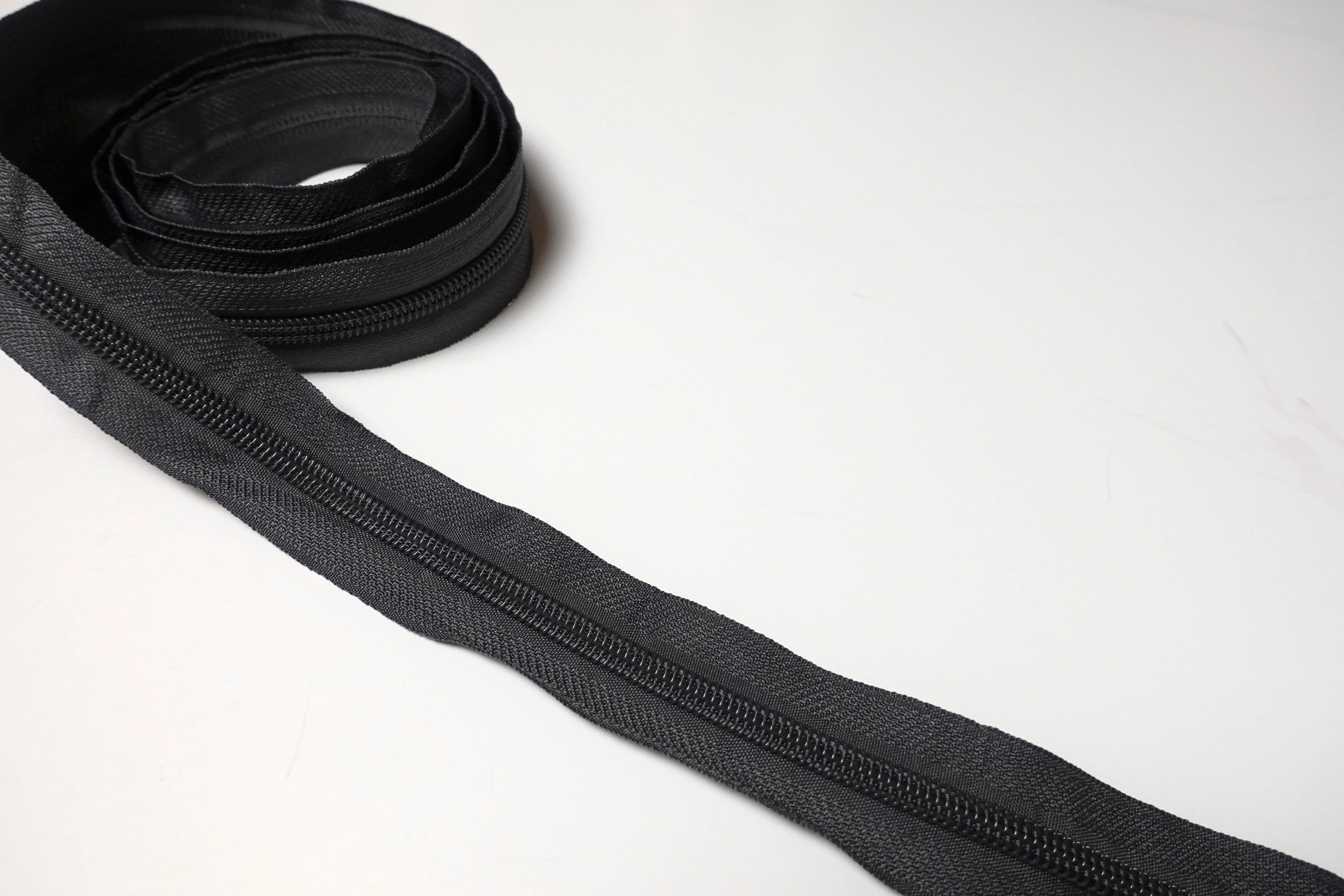 No5 Solid Coloured Nylon Zips Sold in Packs of 1 1/2 metre Lengths
