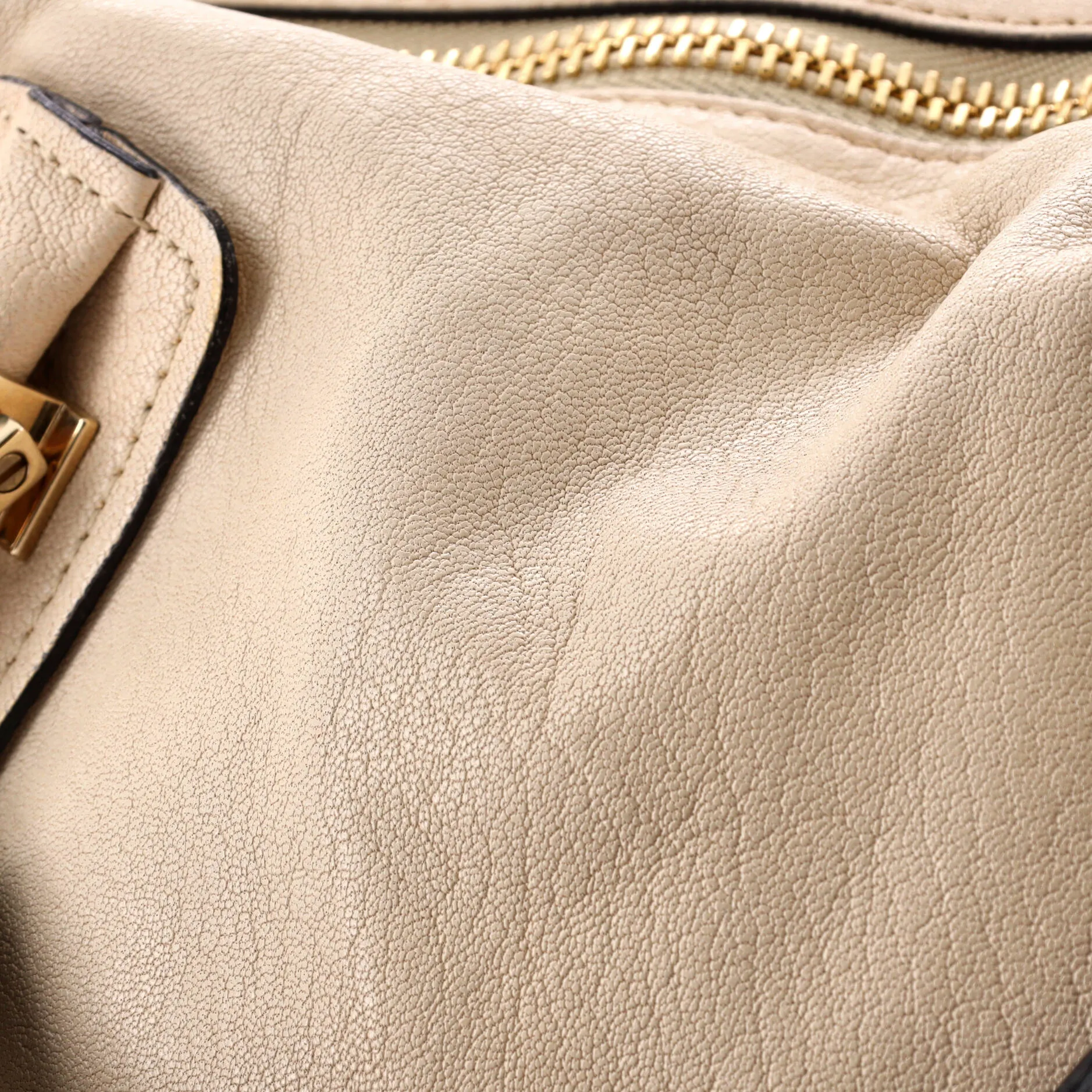 Paraty Top Handle Bag Leather Medium
